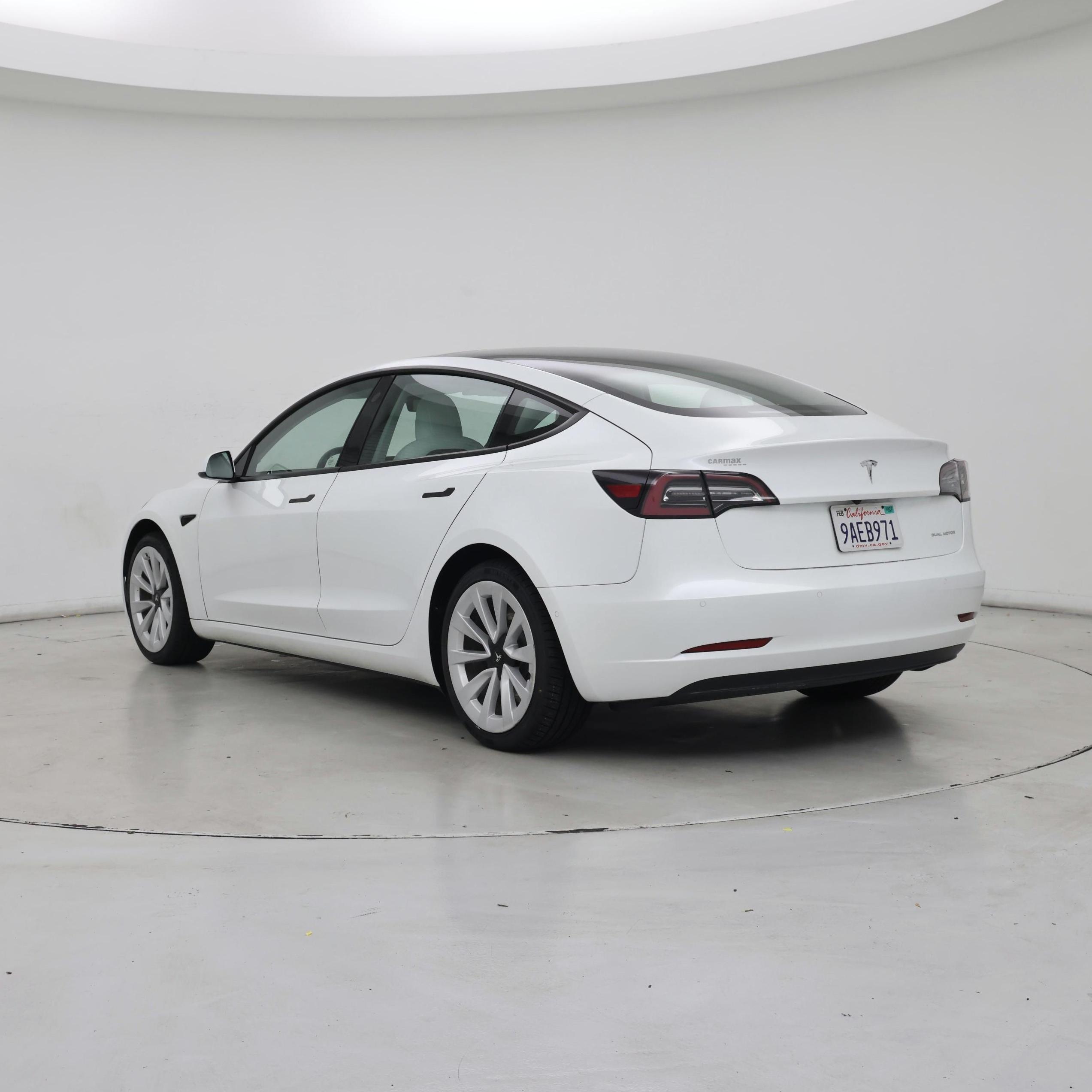 Thumbnail: 2022 Tesla Model 3 - 2