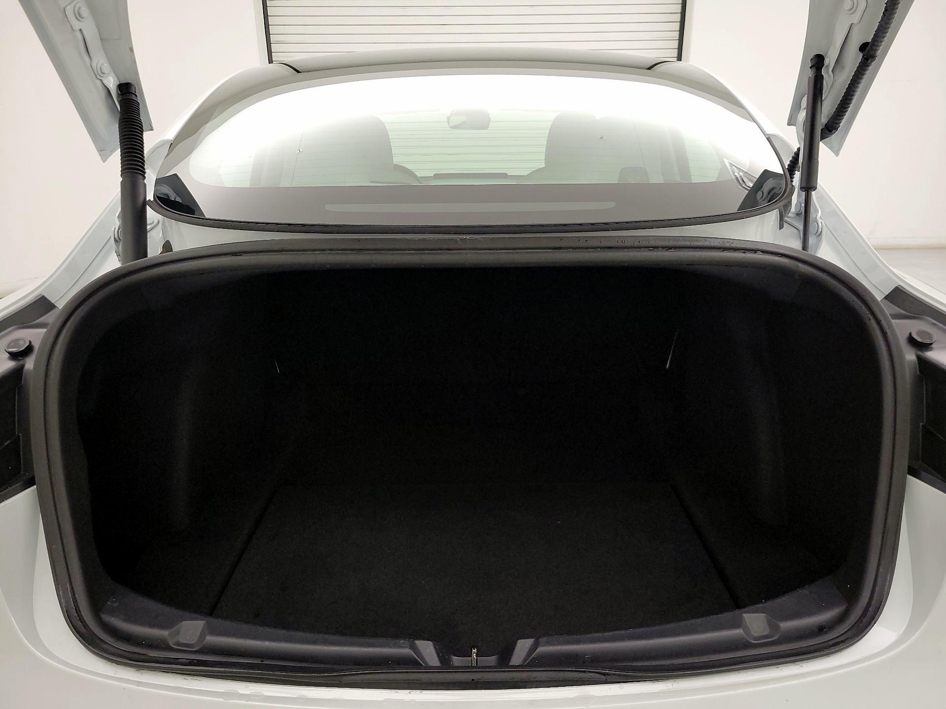 Thumbnail: 2022 Tesla Model 3 - 19