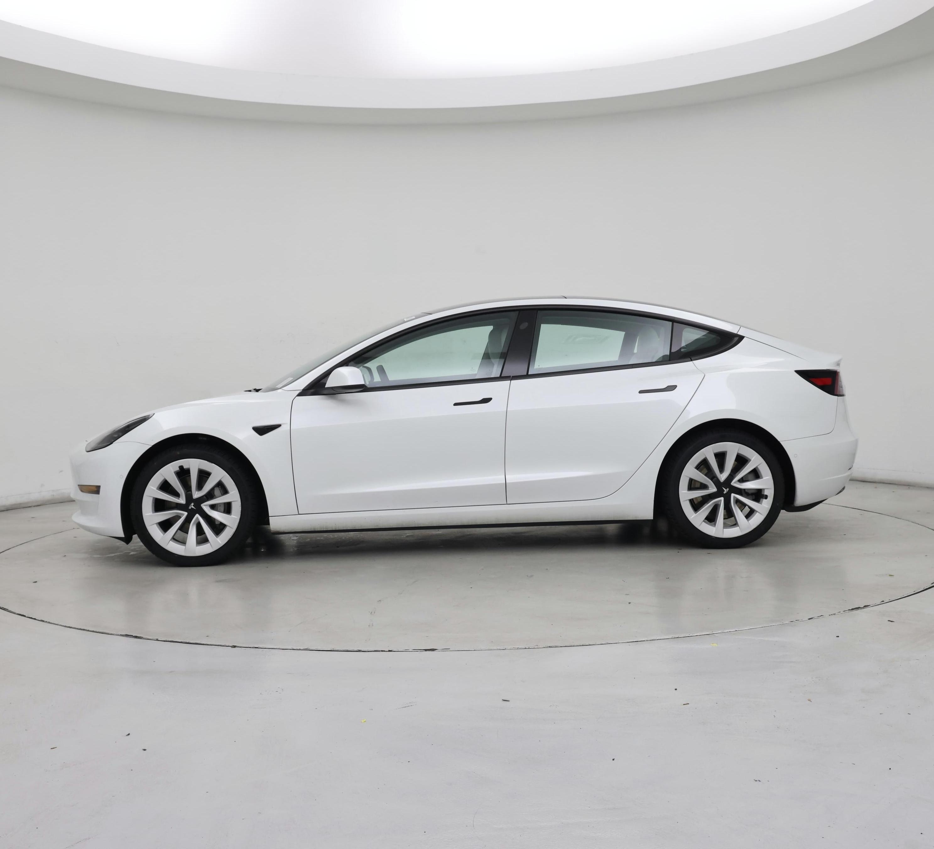 Thumbnail: 2022 Tesla Model 3 - 3