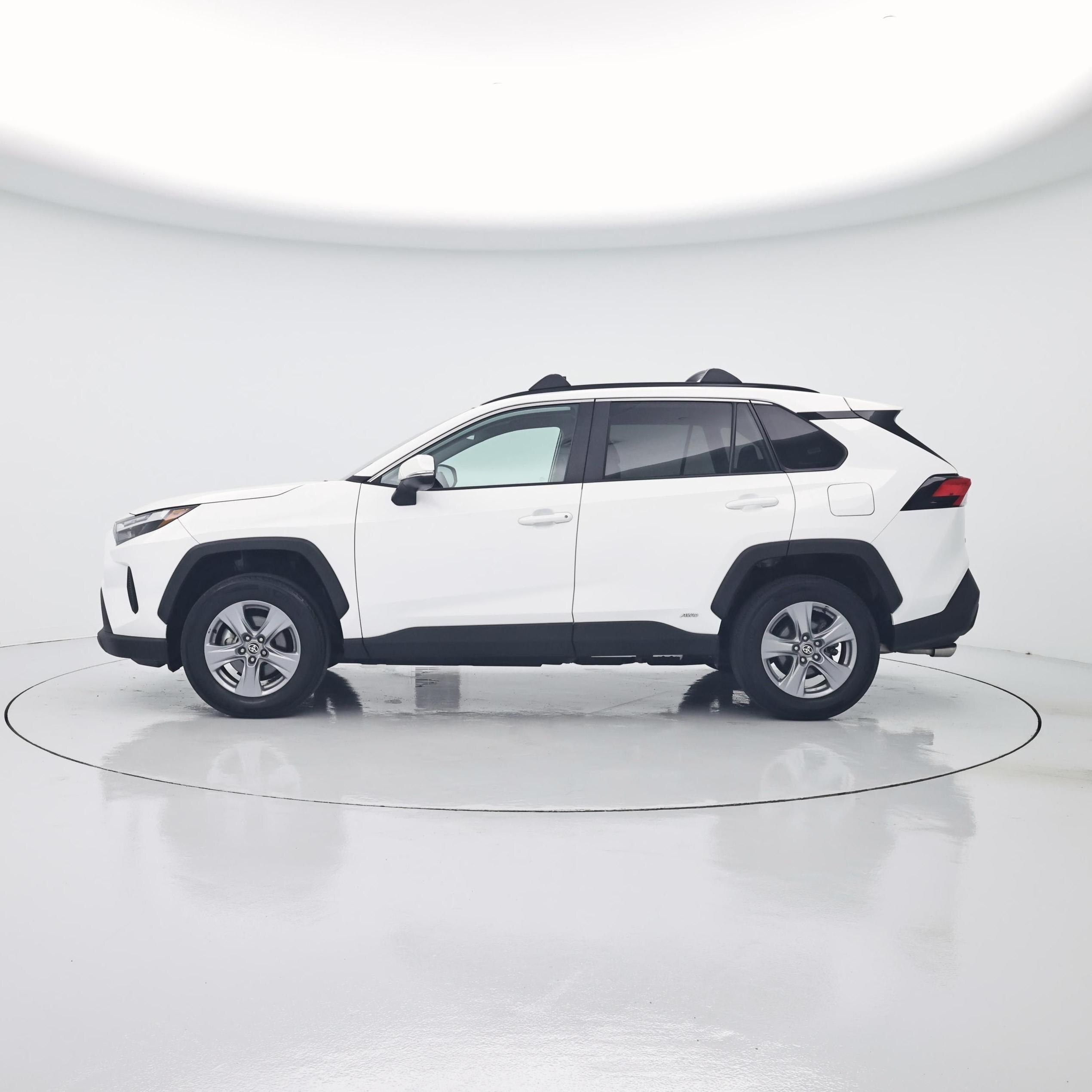Thumbnail: 2025 Toyota RAV4 - 3