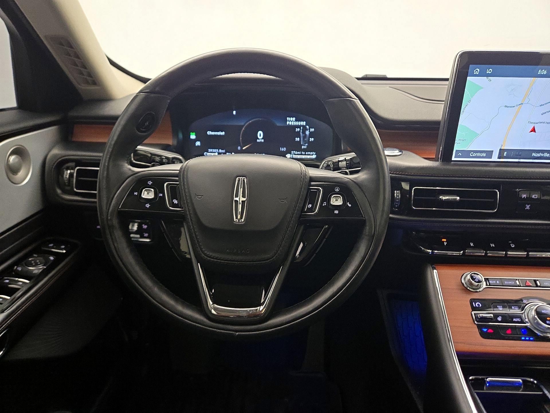 Thumbnail: 2020 Lincoln Aviator - 10