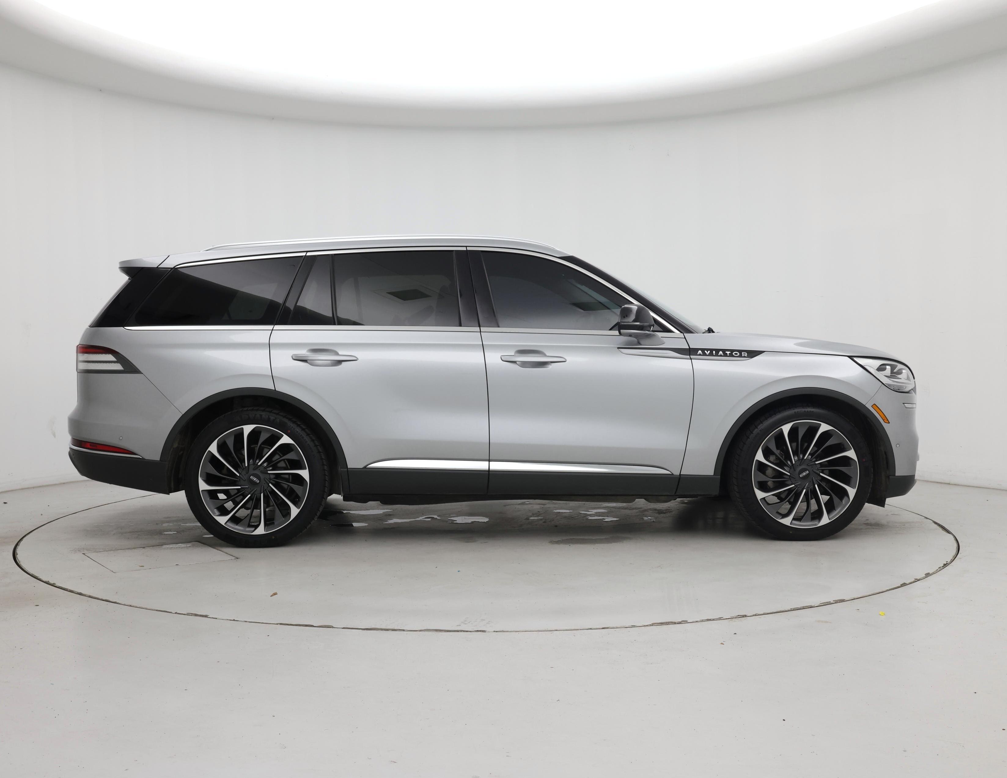 Thumbnail: 2020 Lincoln Aviator - 7