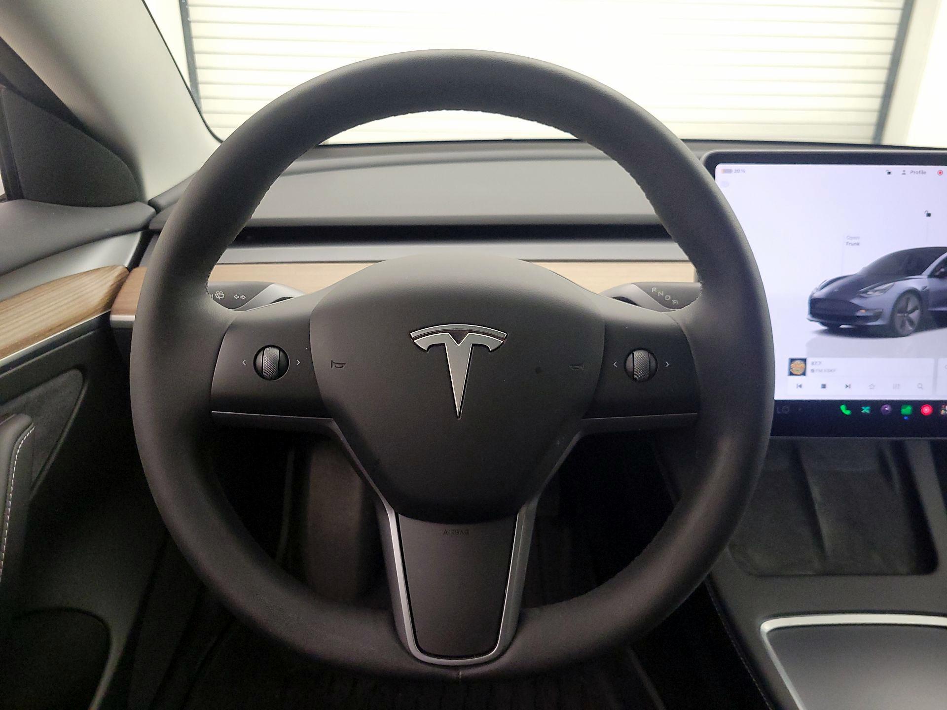 Thumbnail: 2023 Tesla Model 3 - 10