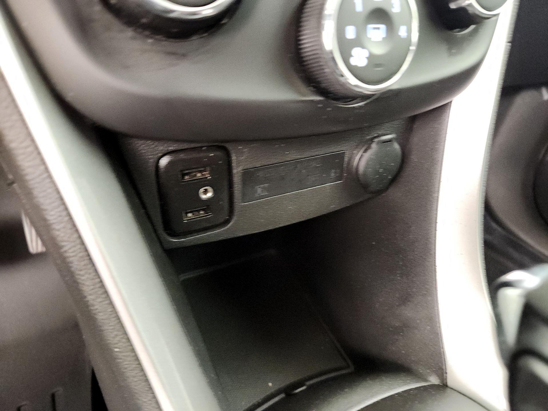 Thumbnail: 2019 Chevrolet Trax - 18