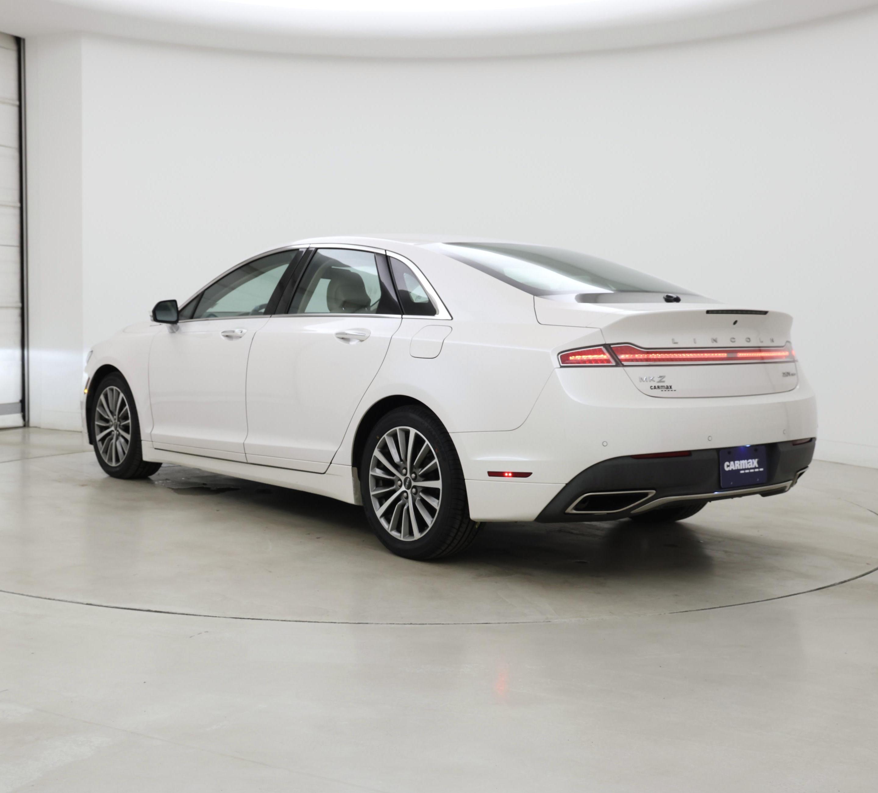Thumbnail: 2017 Lincoln MKZ - 2