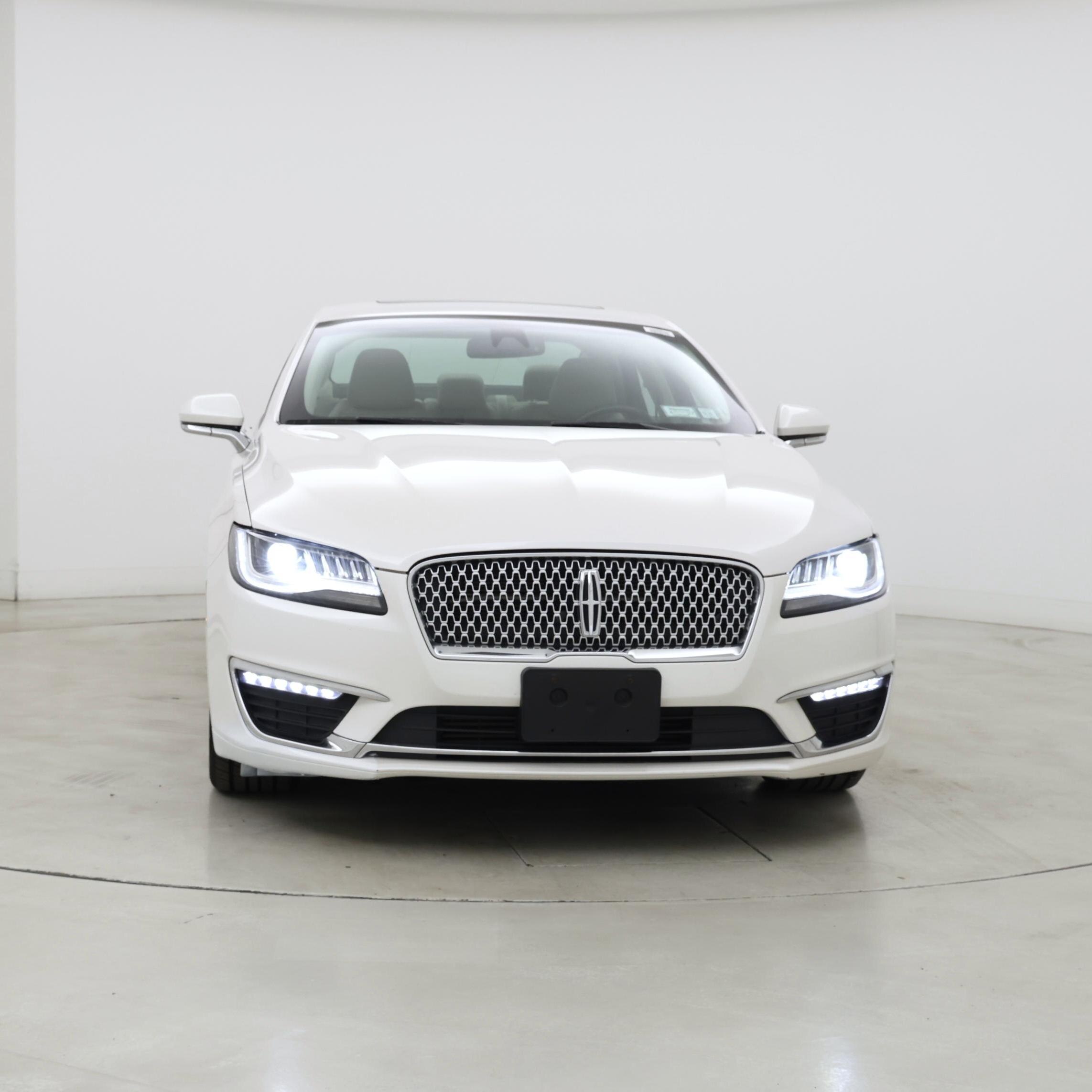 Thumbnail: 2017 Lincoln MKZ - 5
