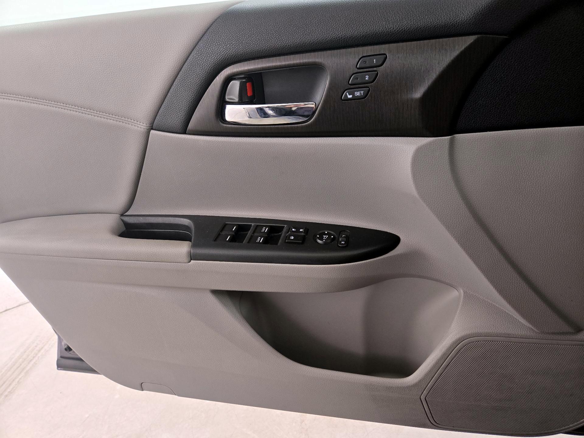 Thumbnail: 2014 Honda Accord - 12