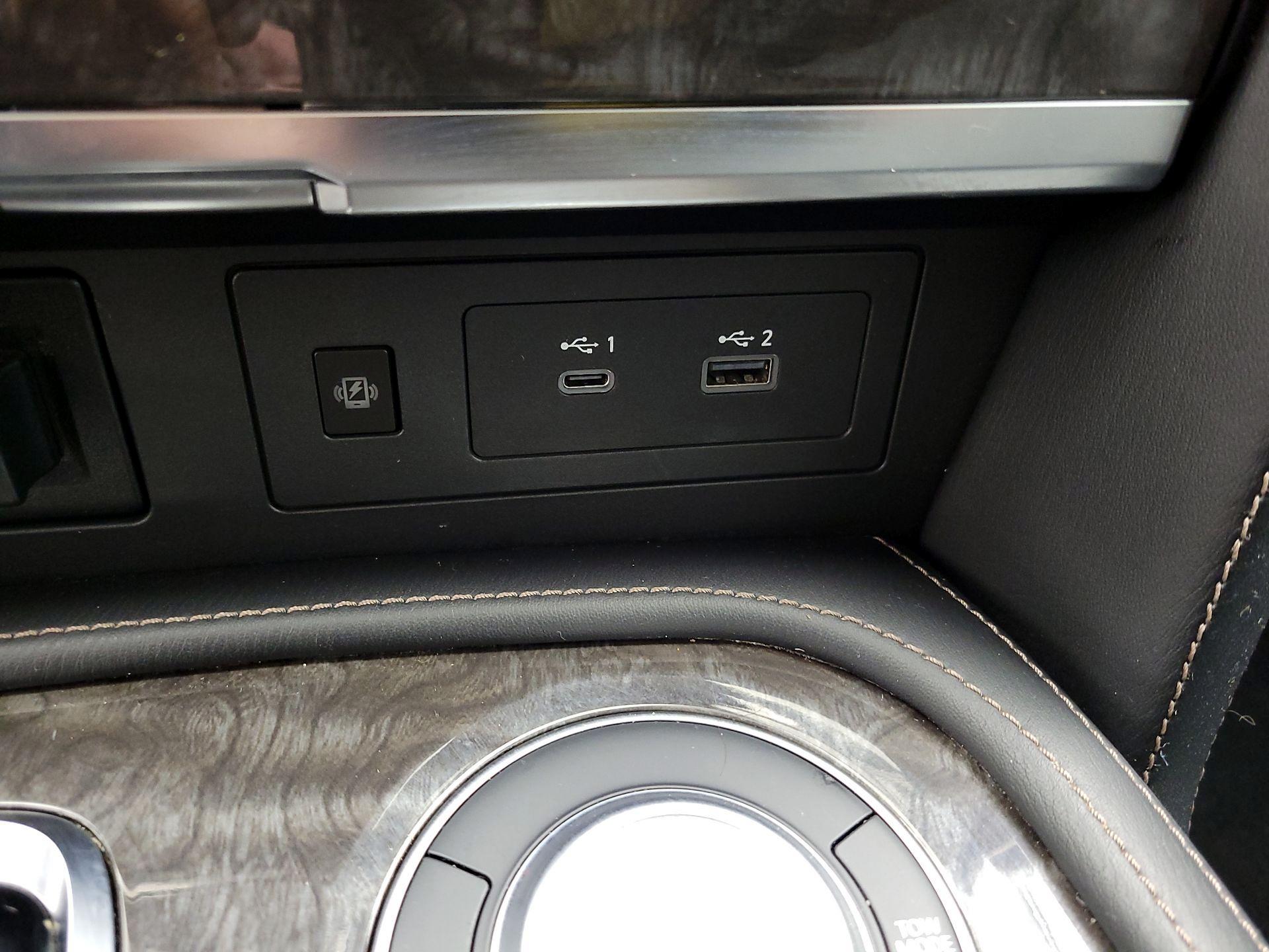 Thumbnail: 2021 Nissan Armada - 18