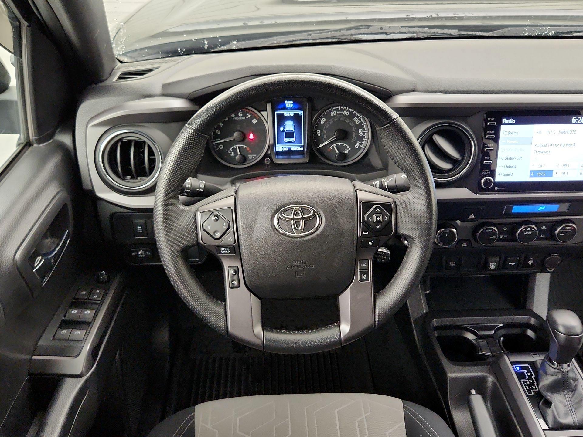Thumbnail: 2022 Toyota Tacoma - 10