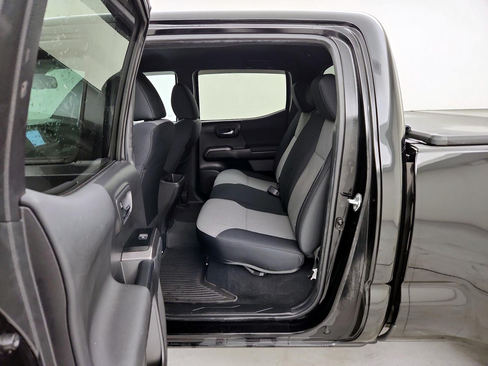 Thumbnail: 2022 Toyota Tacoma - 19