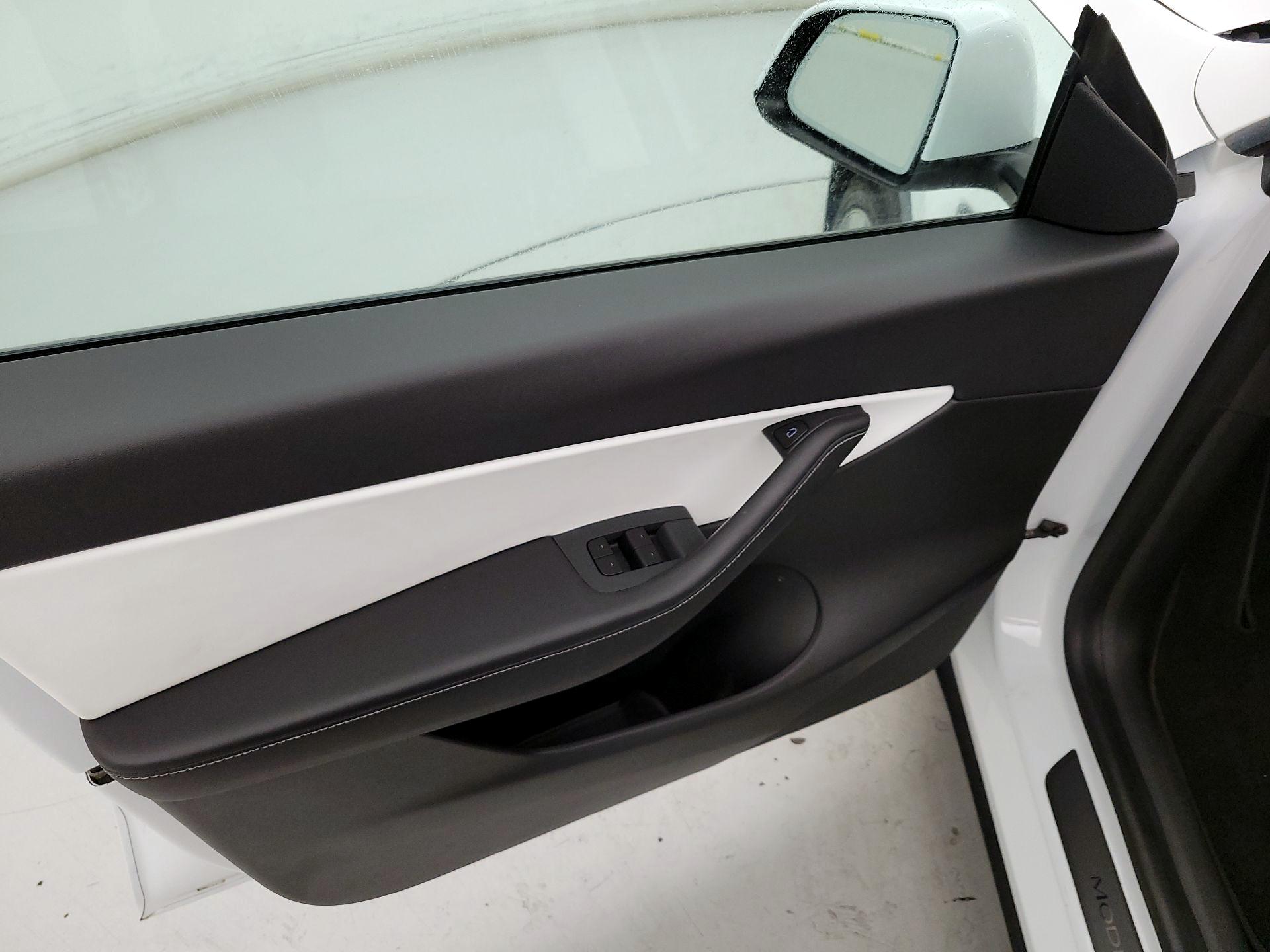 Thumbnail: 2021 Tesla Model Y - 12