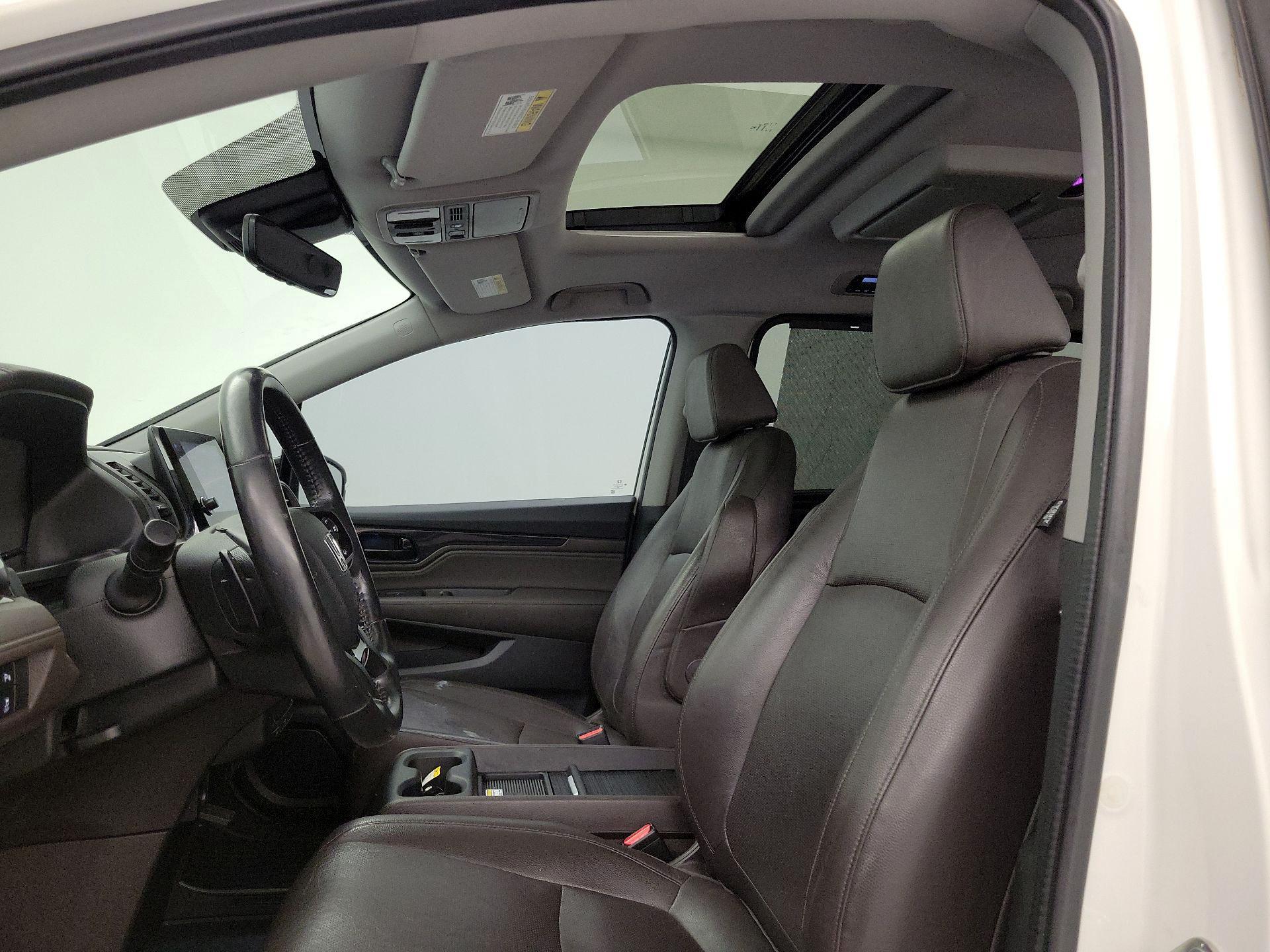 Thumbnail: 2018 Honda Odyssey - 19