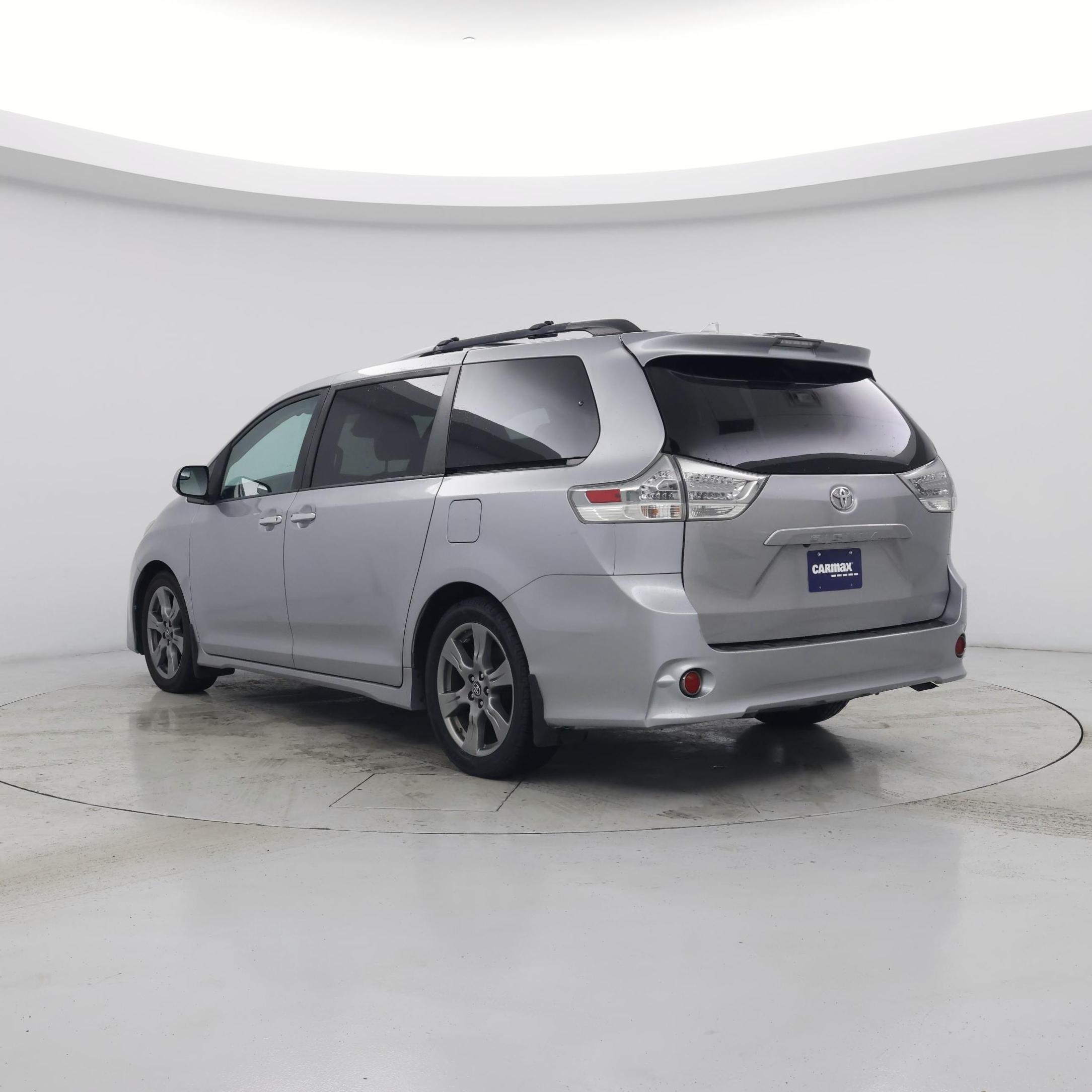 Thumbnail: 2018 Toyota Sienna - 2