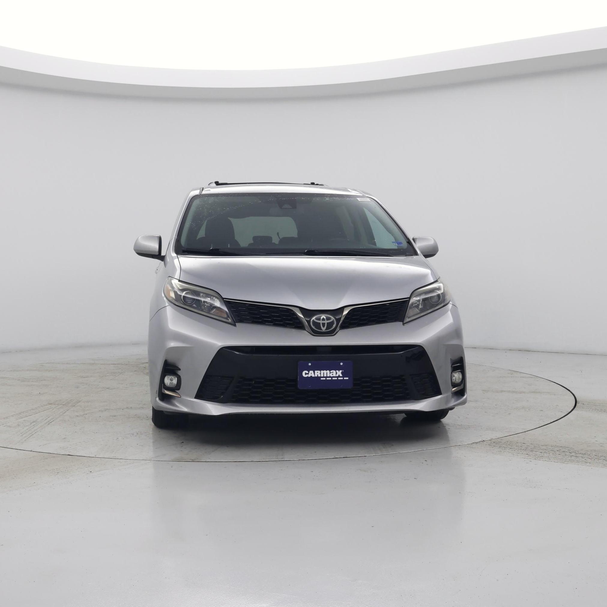 Thumbnail: 2018 Toyota Sienna - 5