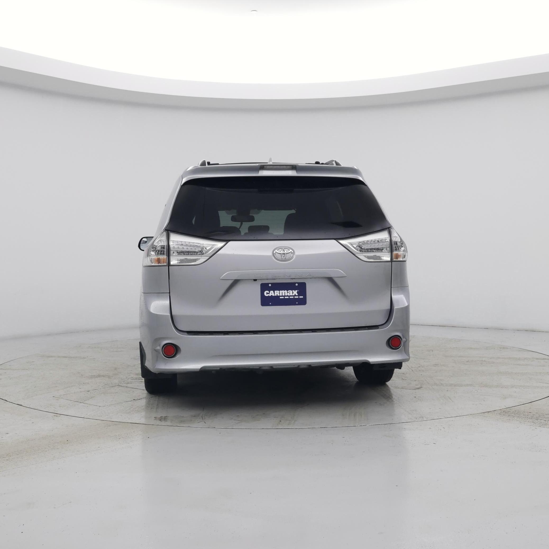 Thumbnail: 2018 Toyota Sienna - 6