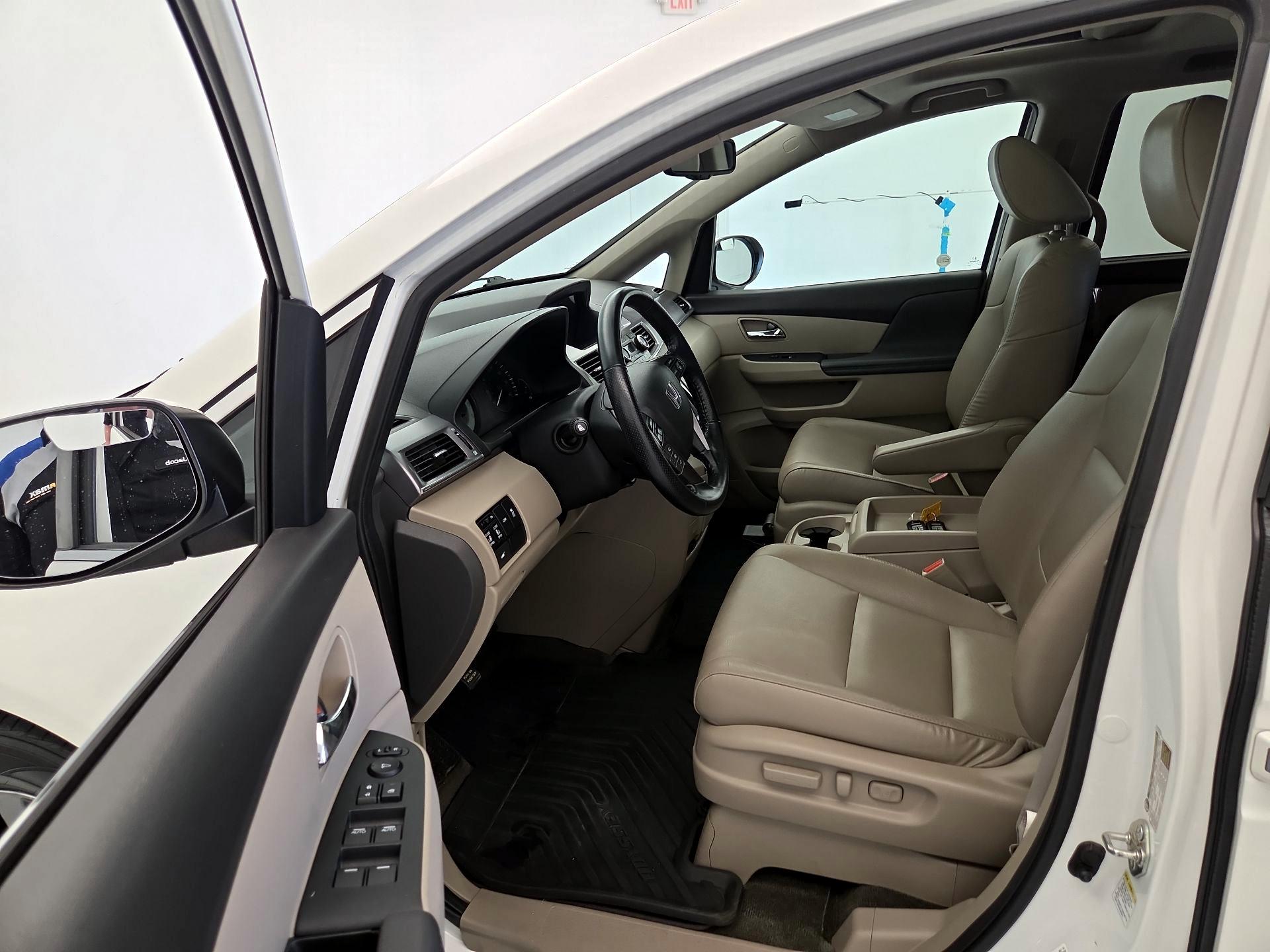 Thumbnail: 2014 Honda Odyssey - 11