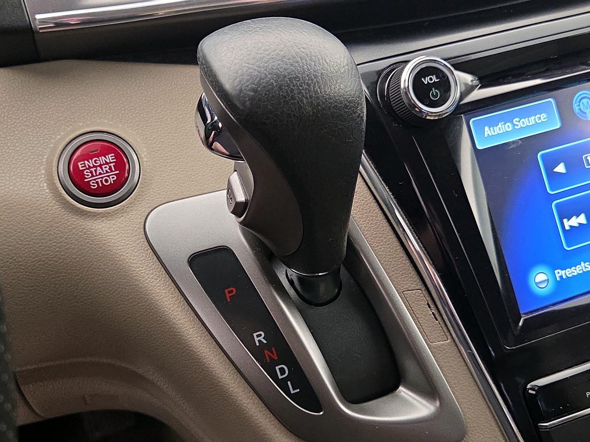 Thumbnail: 2014 Honda Odyssey - 17