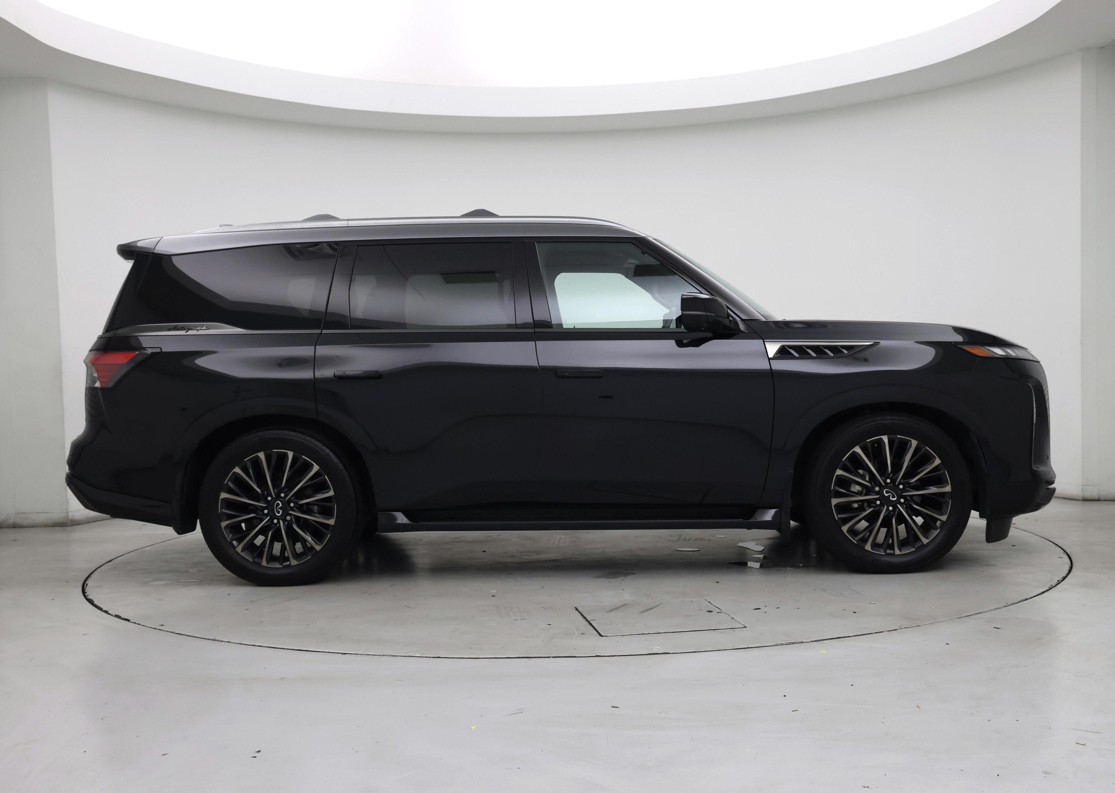 Thumbnail: 2025 INFINITI QX80 - 7