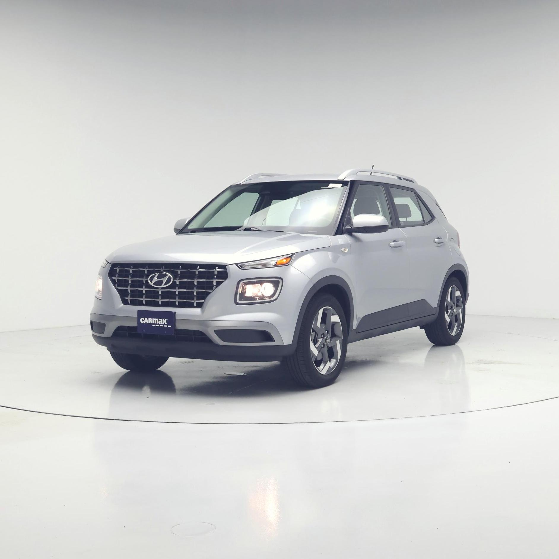 Thumbnail: 2023 Hyundai Venue - 4