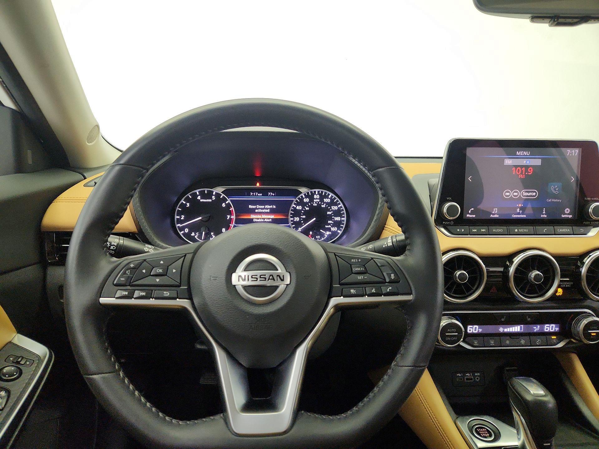 Thumbnail: 2020 Nissan Sentra - 10