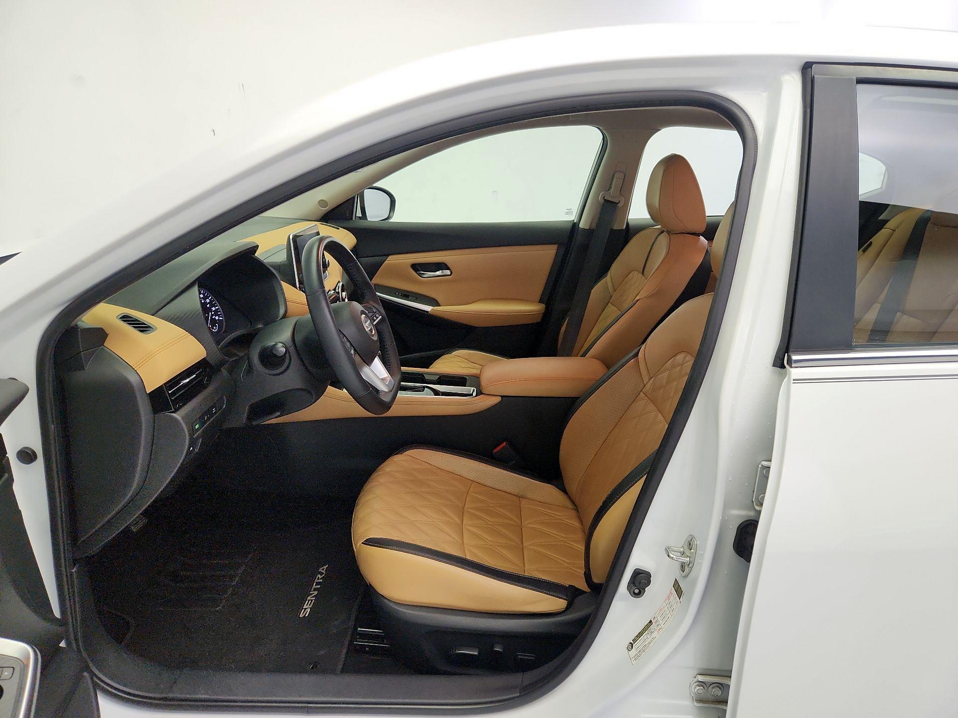 Thumbnail: 2020 Nissan Sentra - 11
