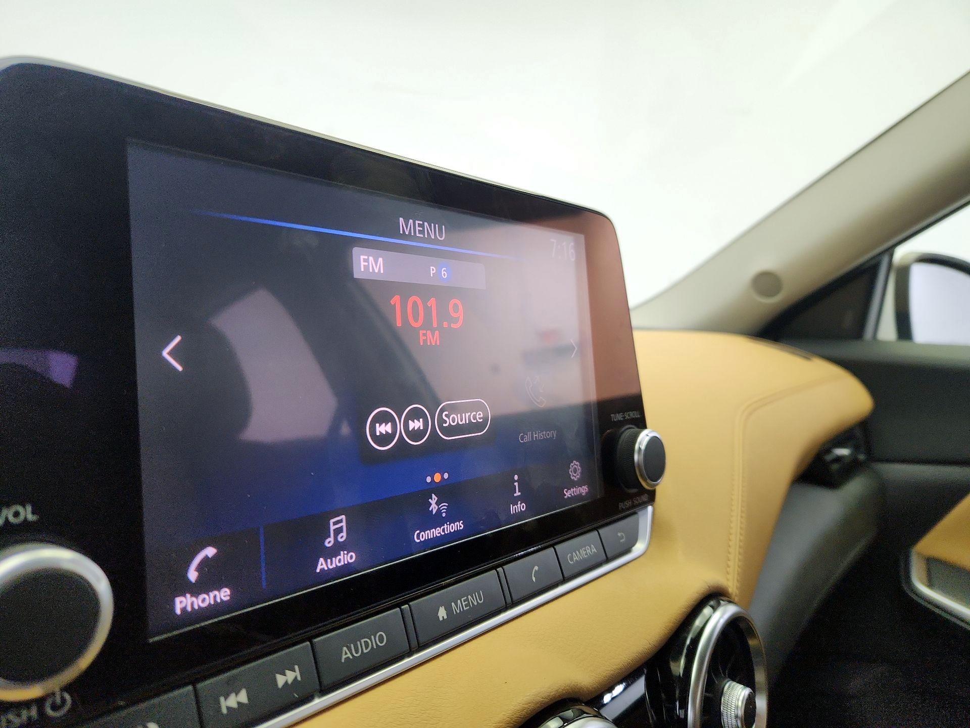 Thumbnail: 2020 Nissan Sentra - 15