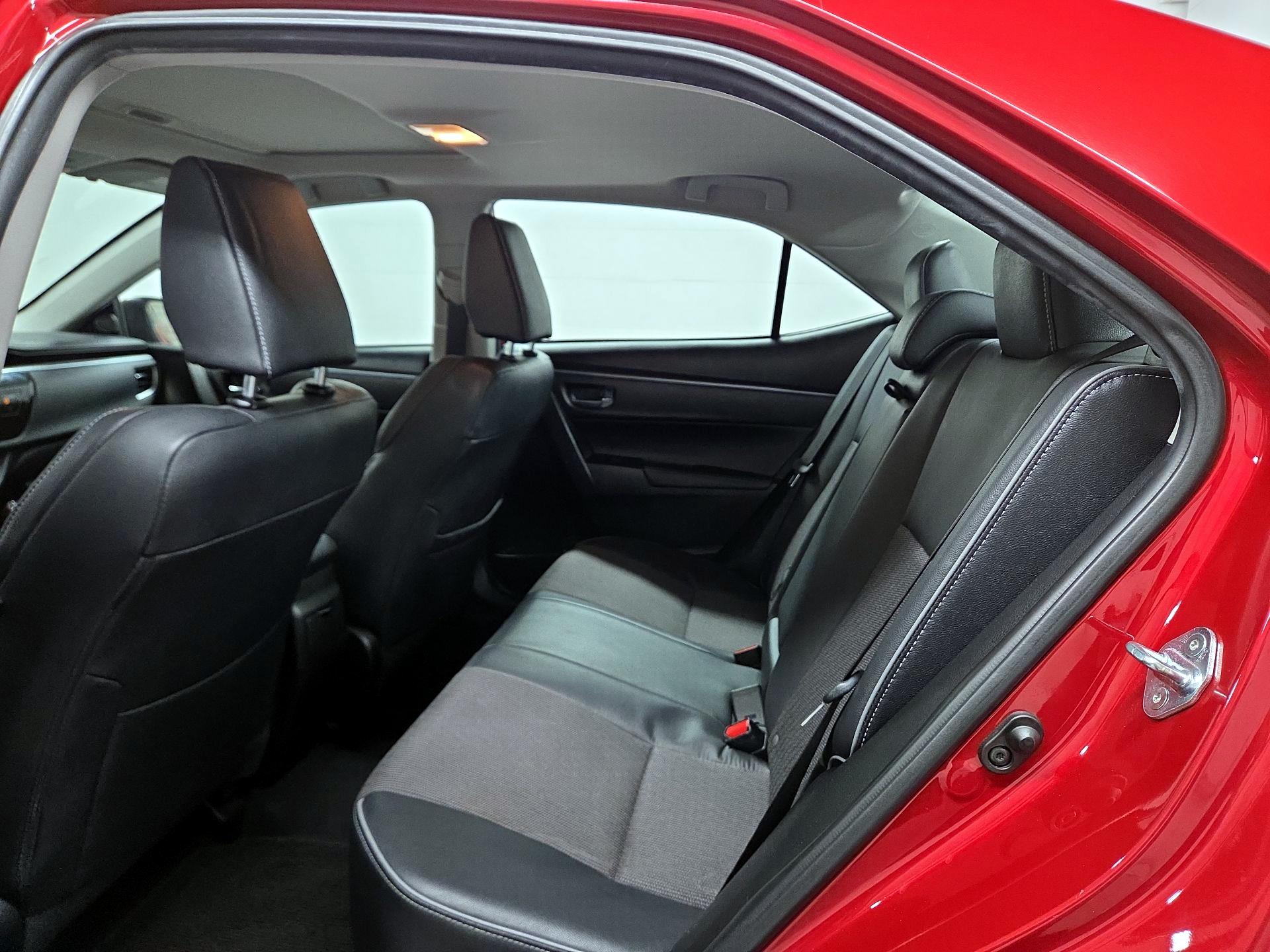 Thumbnail: 2016 Toyota Corolla - 17