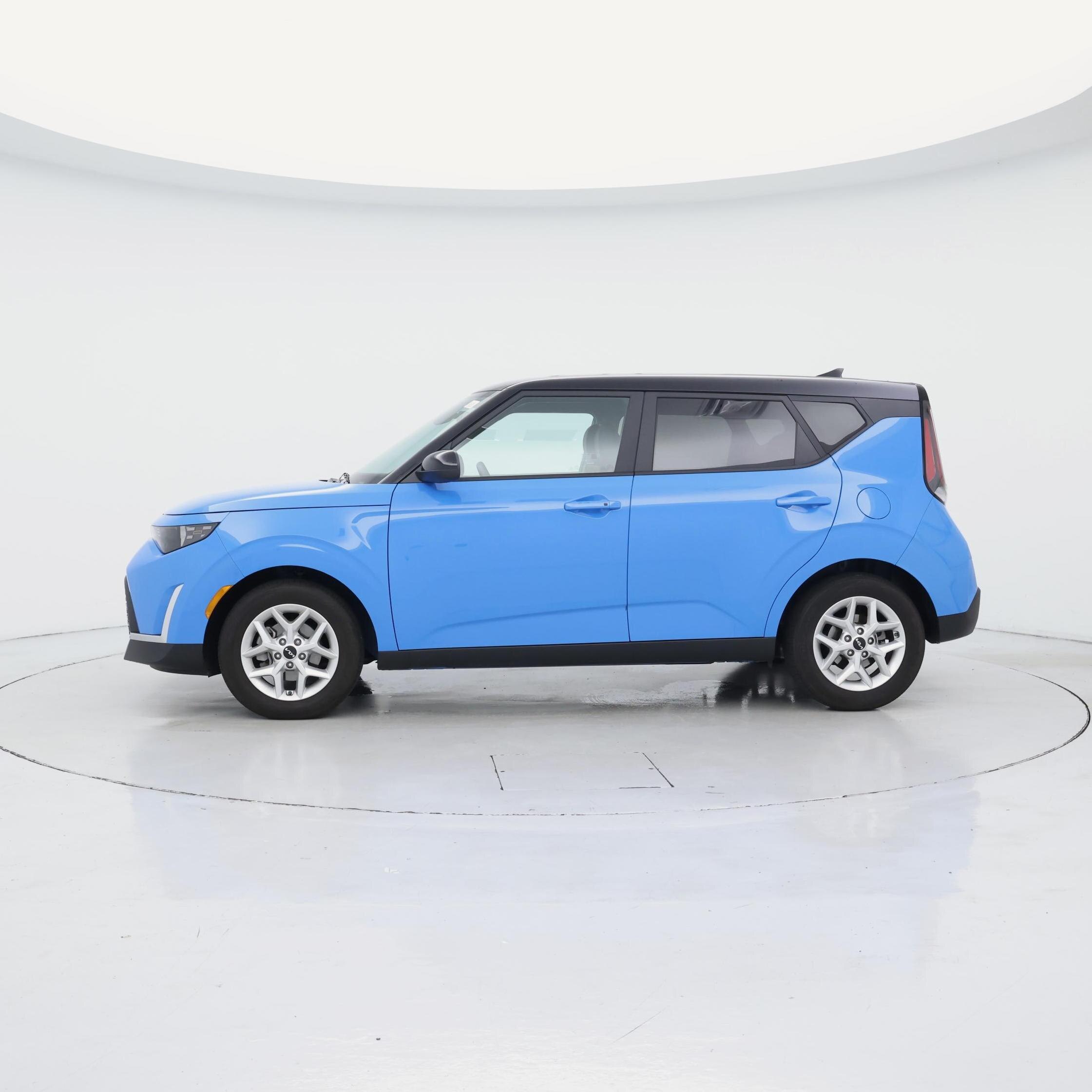 Thumbnail: 2023 Kia Soul - 3