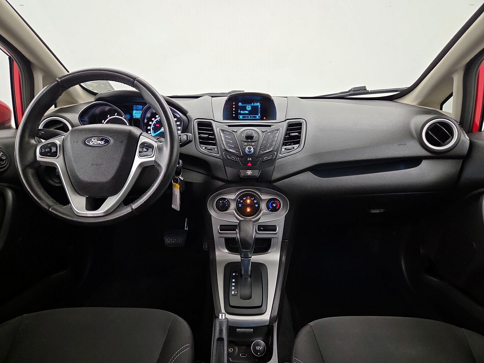 Thumbnail: 2015 Ford Fiesta - 9