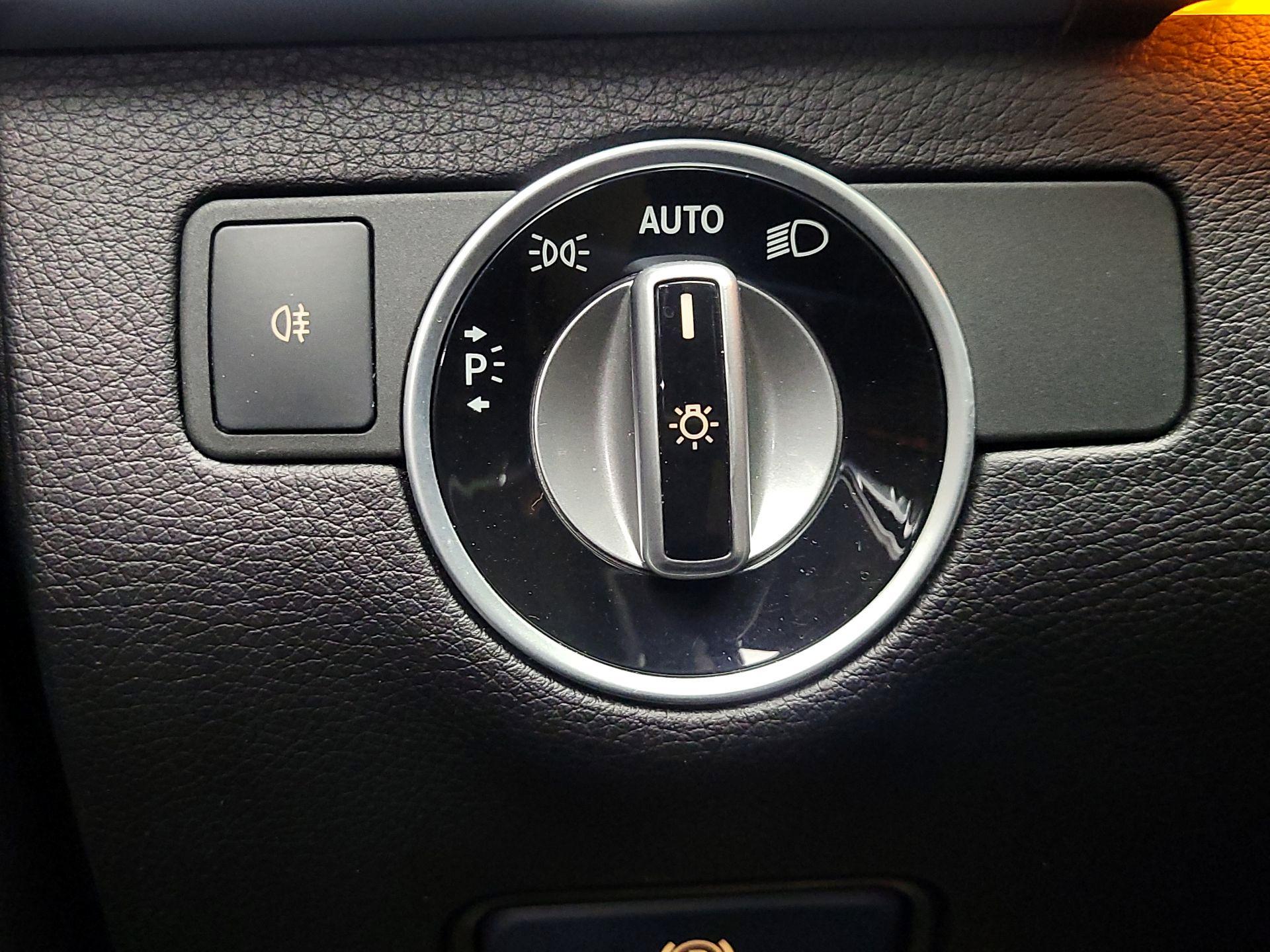 Thumbnail: 2016 Mercedes-Benz GL-Class - 13