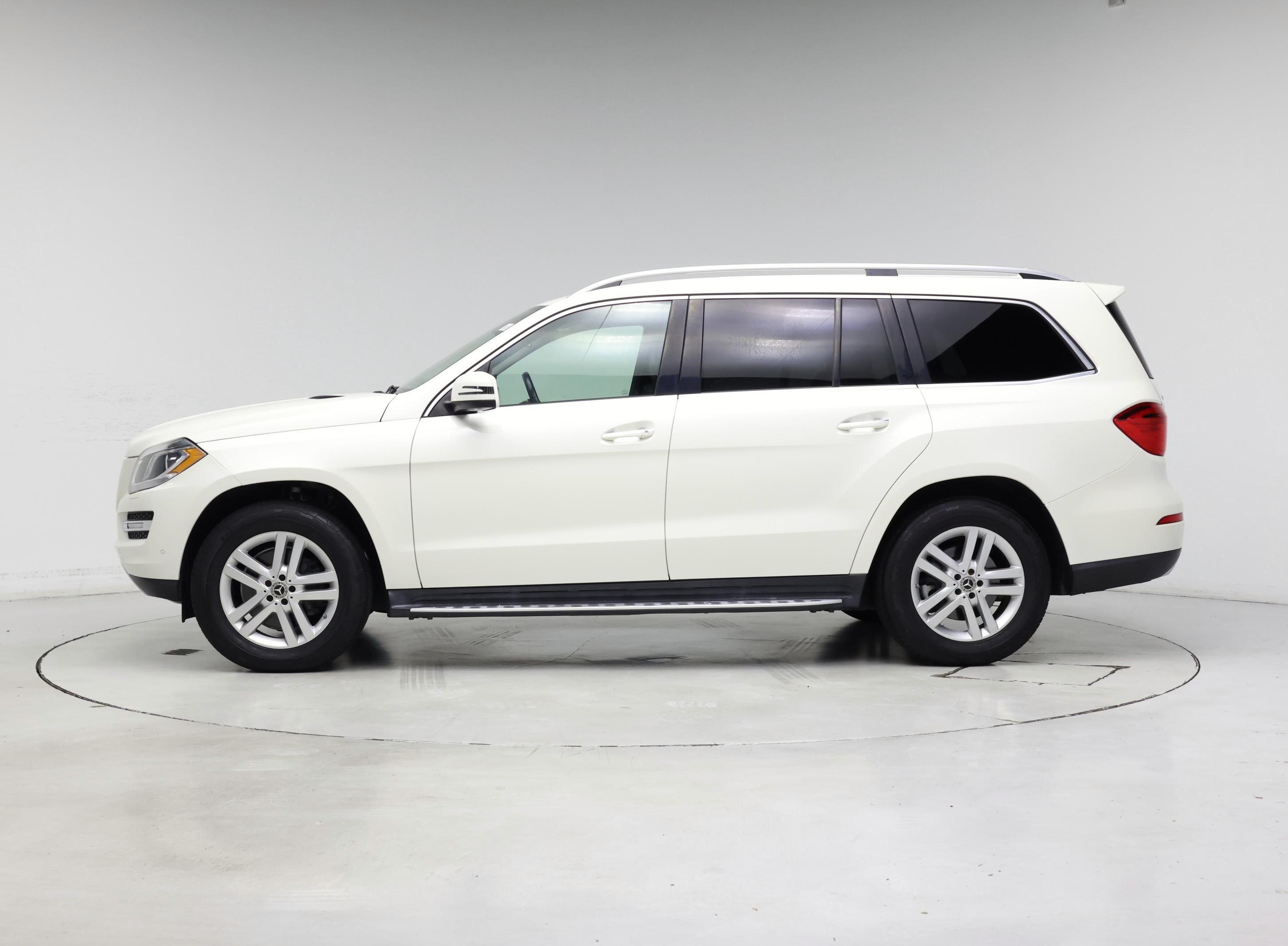 Thumbnail: 2016 Mercedes-Benz GL-Class - 3