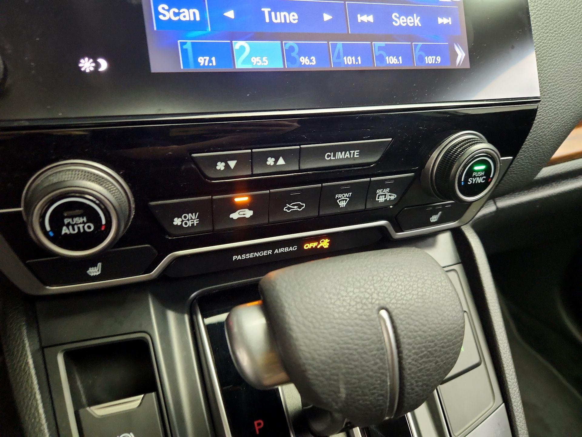 Thumbnail: 2019 Honda CR-V - 16
