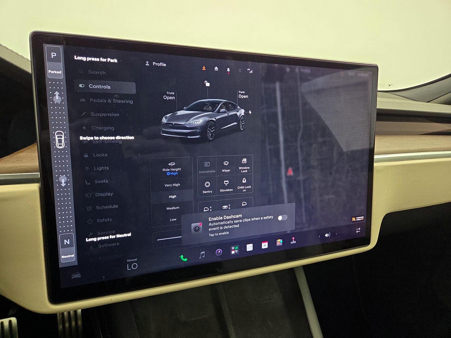 Thumbnail: 2022 Tesla Model S - 17