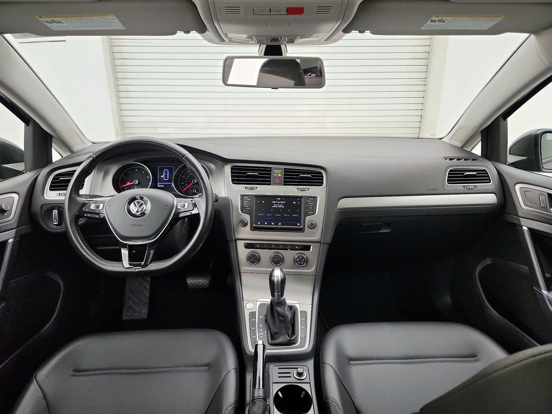 Thumbnail: 2017 Volkswagen Golf - 9