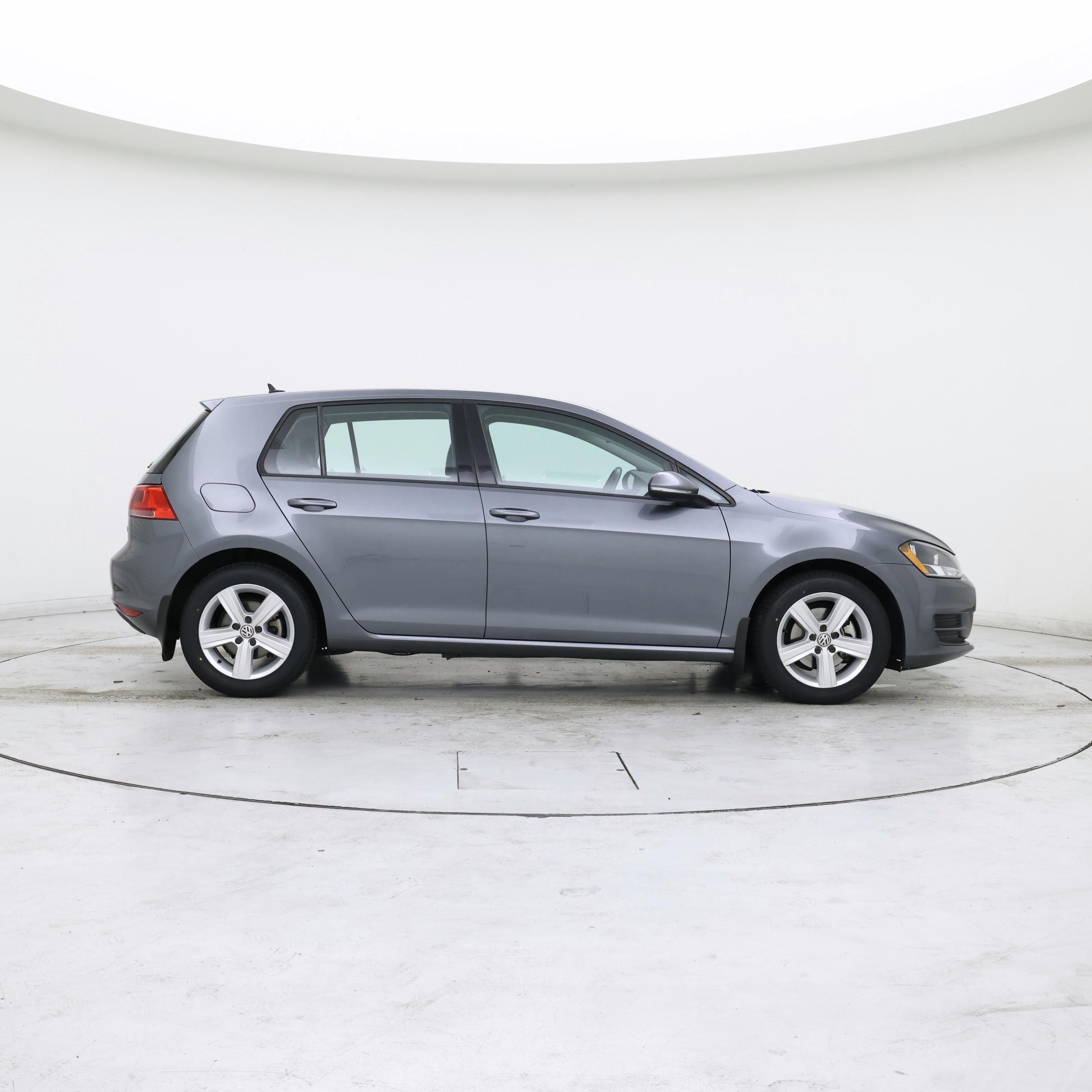 Thumbnail: 2017 Volkswagen Golf - 7
