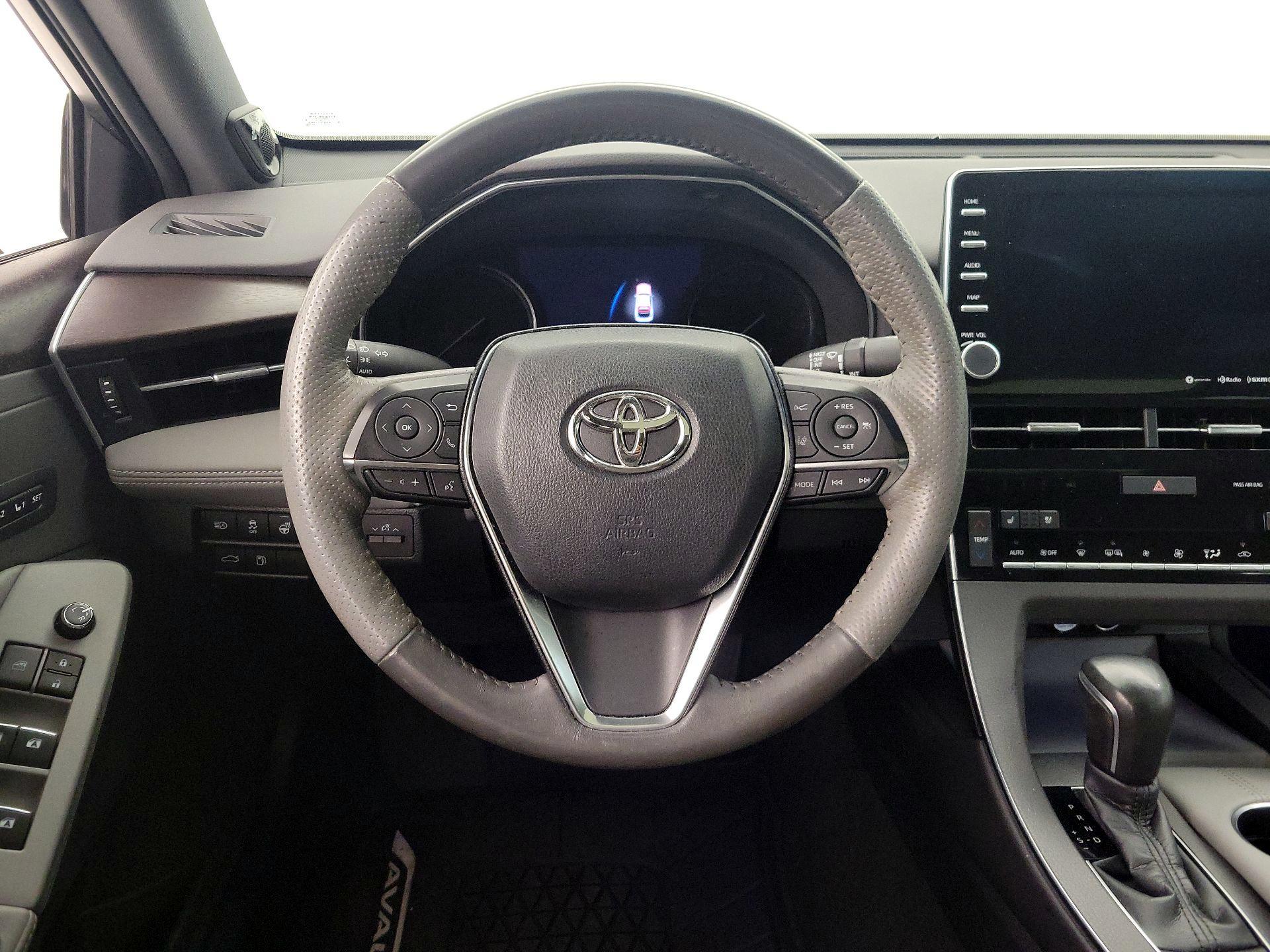 Thumbnail: 2021 Toyota Avalon - 10