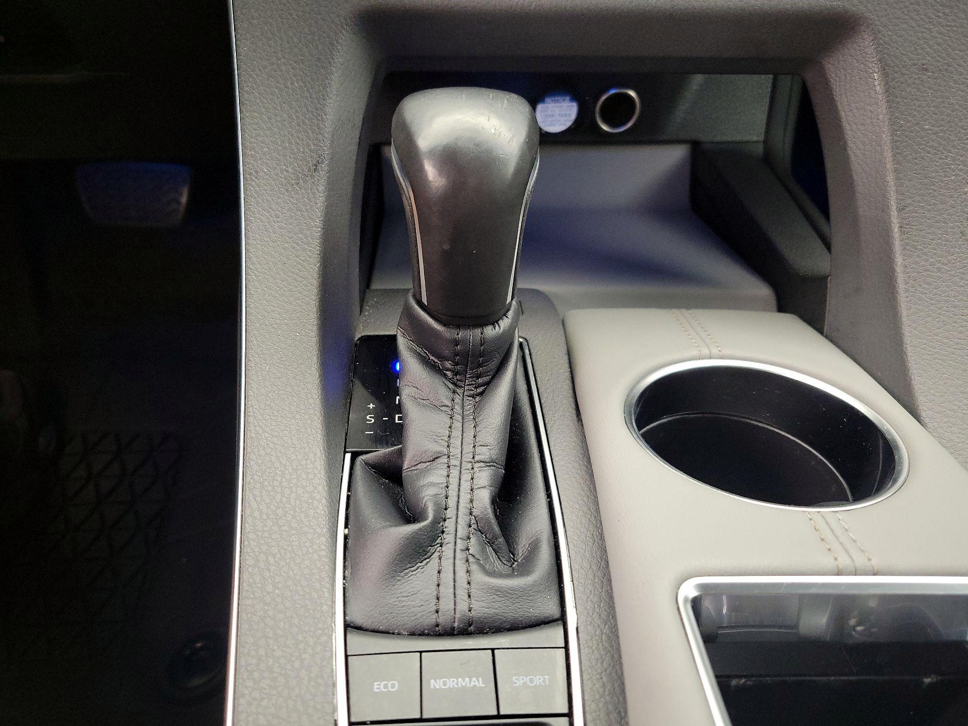 Thumbnail: 2021 Toyota Avalon - 17