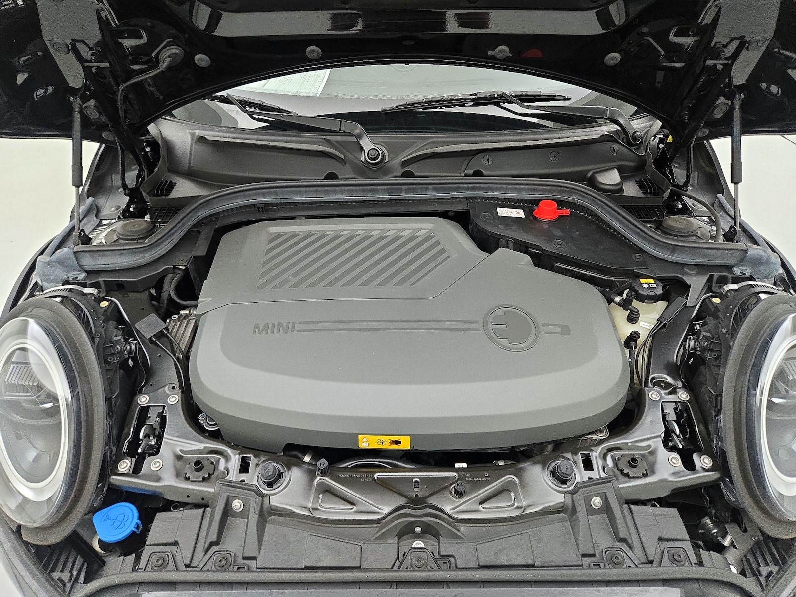 2022 MINI Hardtop 2 Door SE - Photo 23