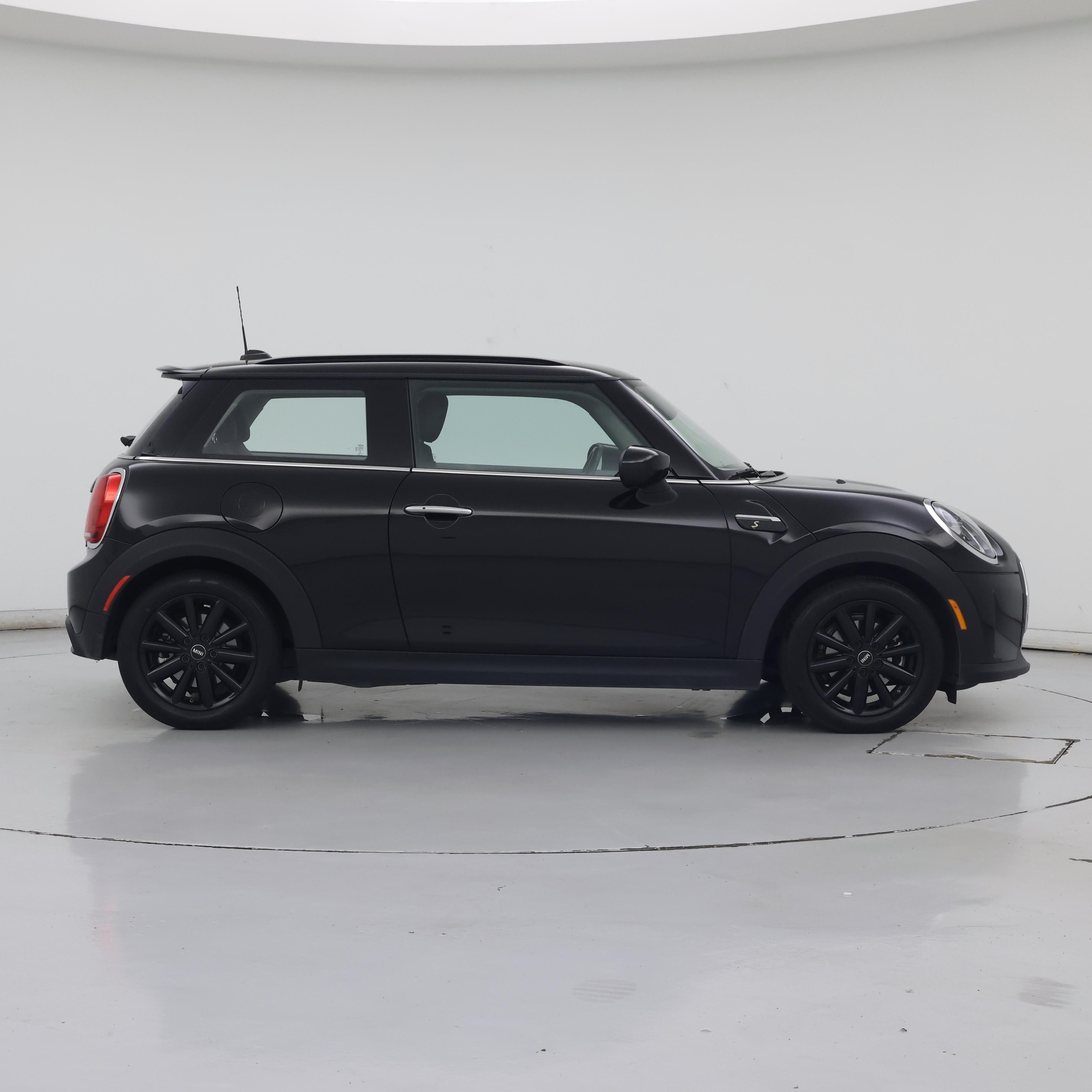 Thumbnail: 2022 MINI Cooper Hardtop - 7