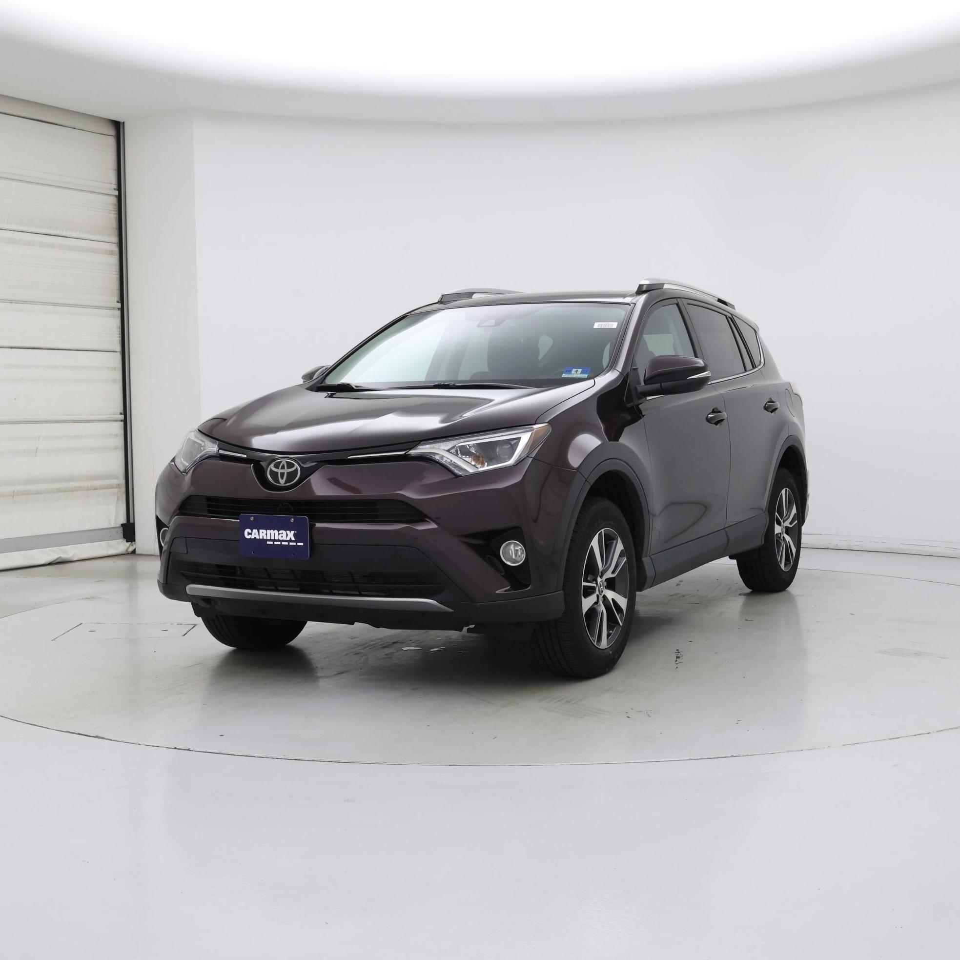 Thumbnail: 2018 Toyota RAV4 - 4