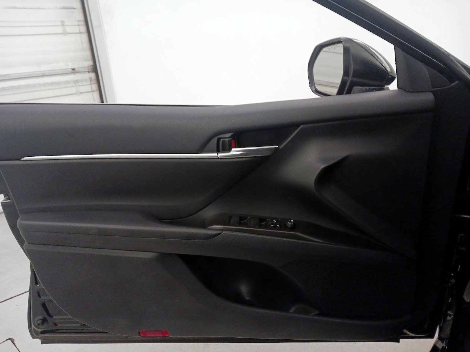 2024 Toyota Camry LE - Photo 13