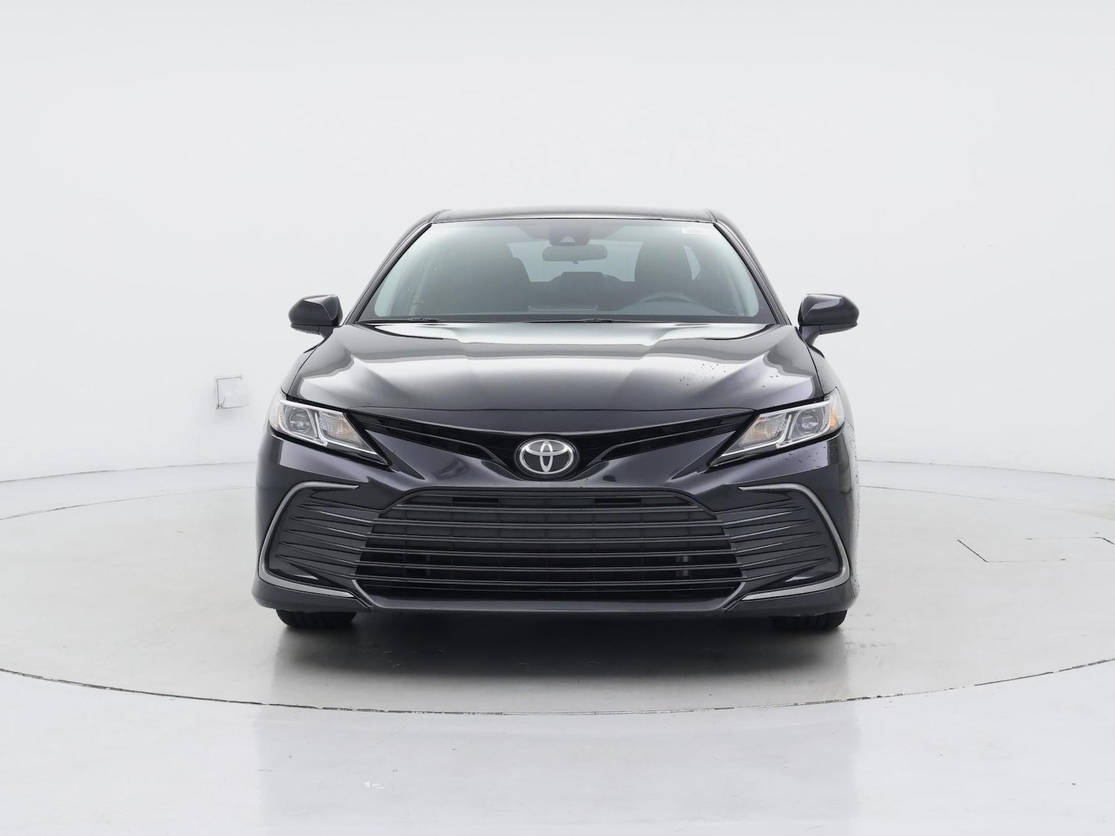 2024 Toyota Camry LE - Photo 6