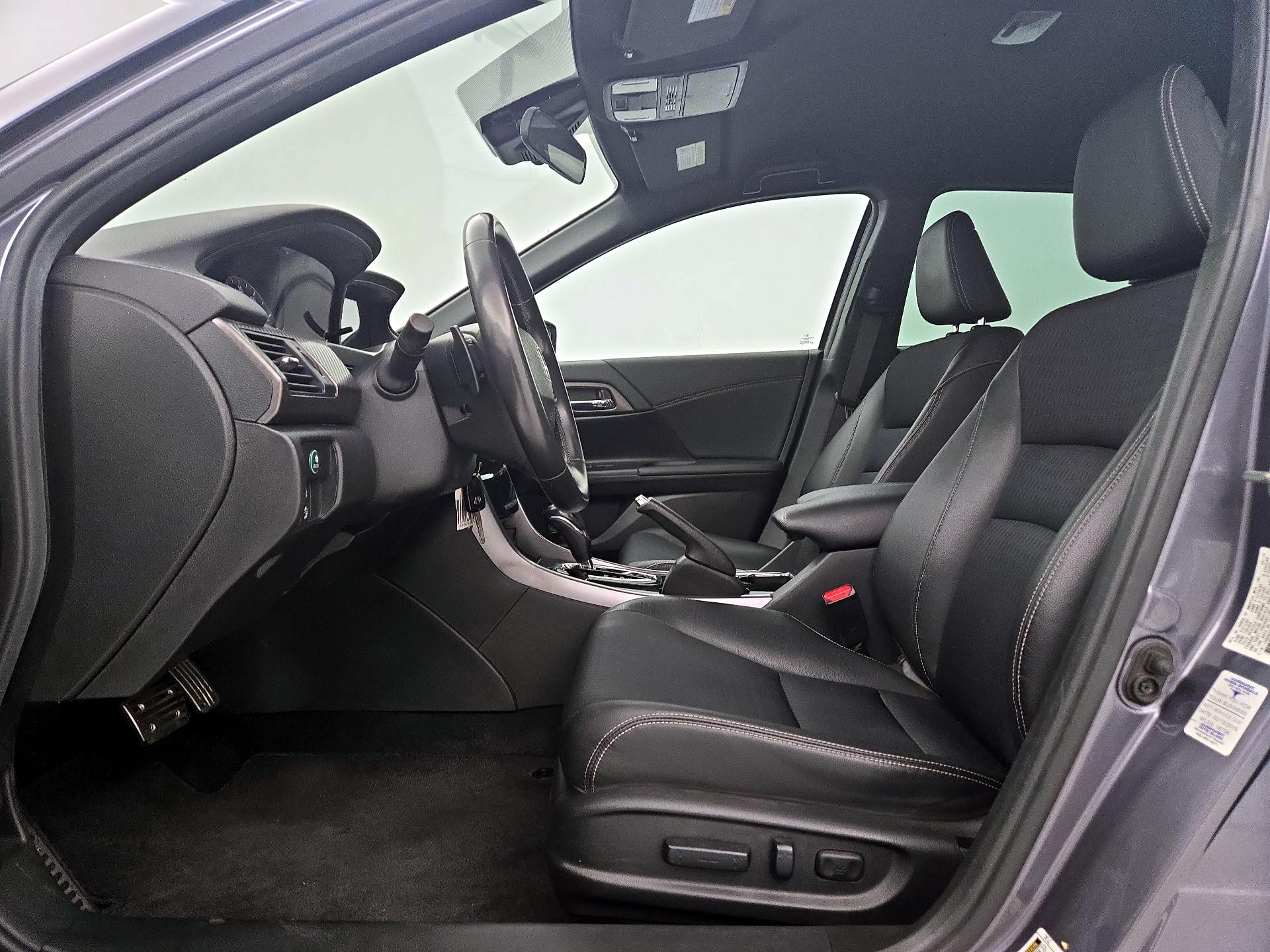 Thumbnail: 2016 Honda Accord - 11