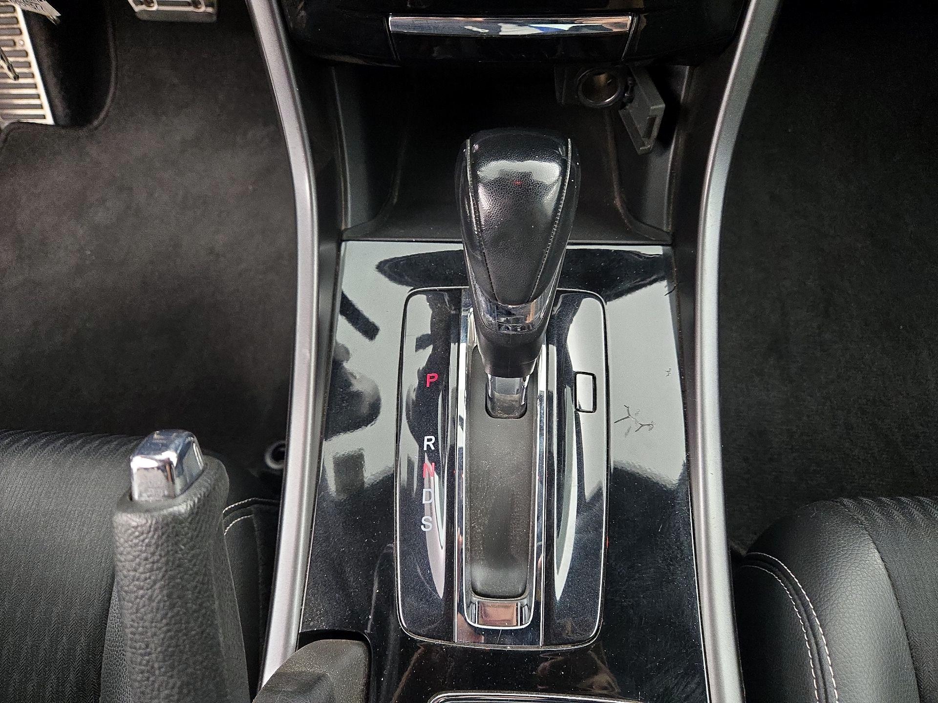 Thumbnail: 2016 Honda Accord - 17