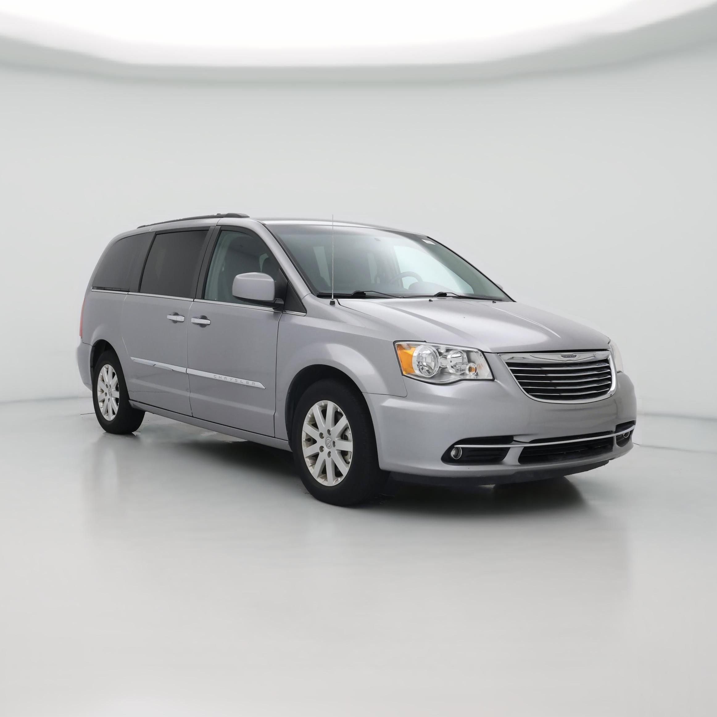 Thumbnail: 2016 Chrysler Town & Country - 1