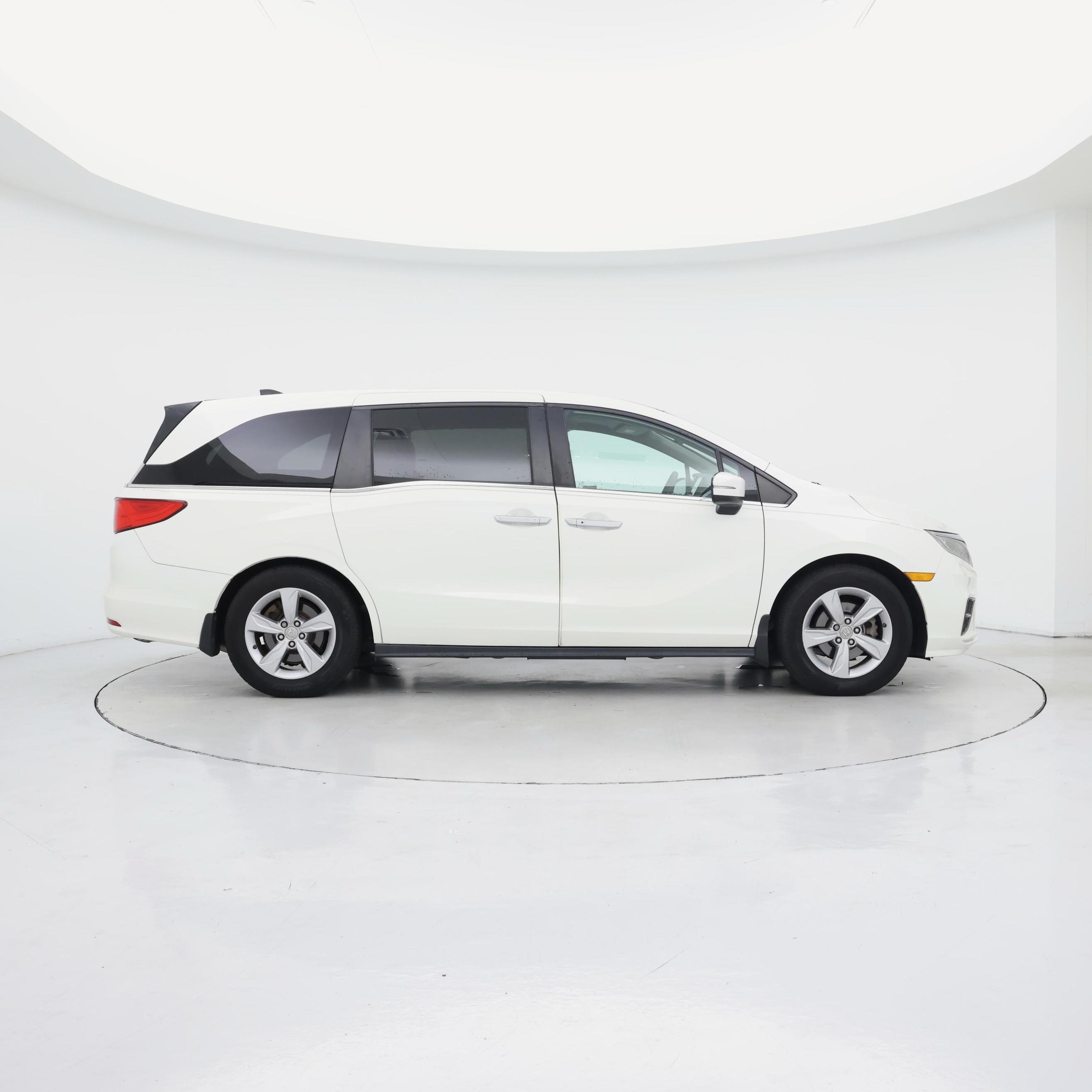 Thumbnail: 2019 Honda Odyssey - 7