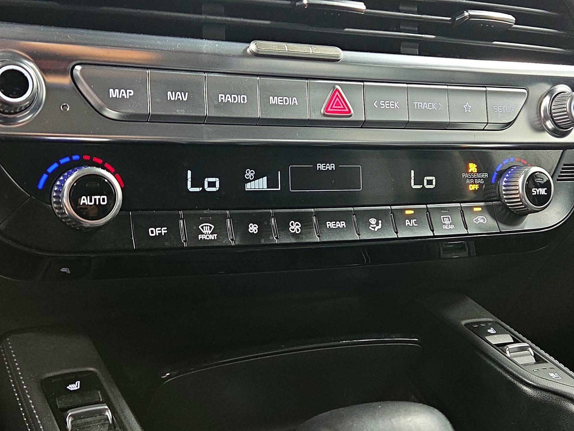 Thumbnail: 2022 Kia Telluride - 17