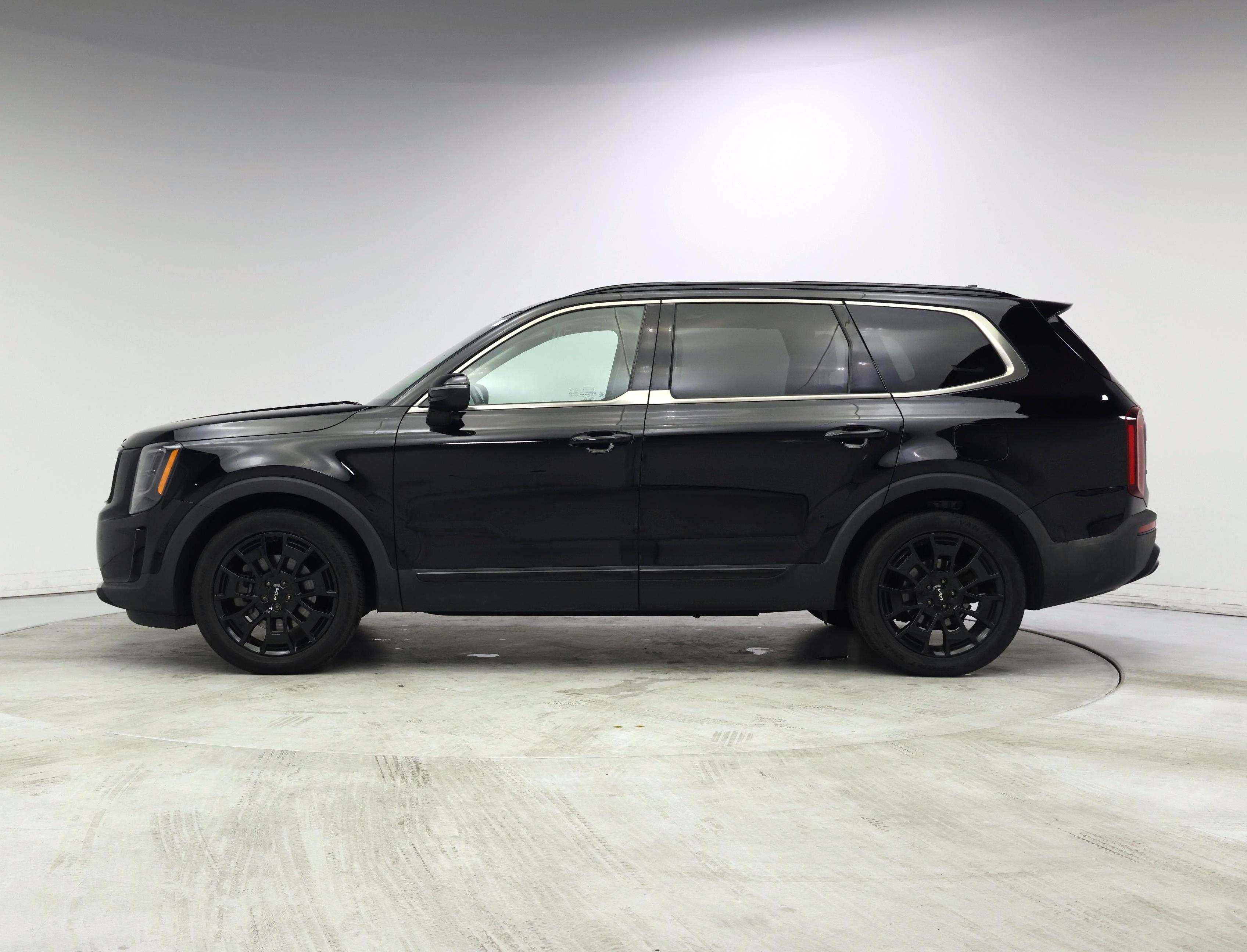 Thumbnail: 2022 Kia Telluride - 3