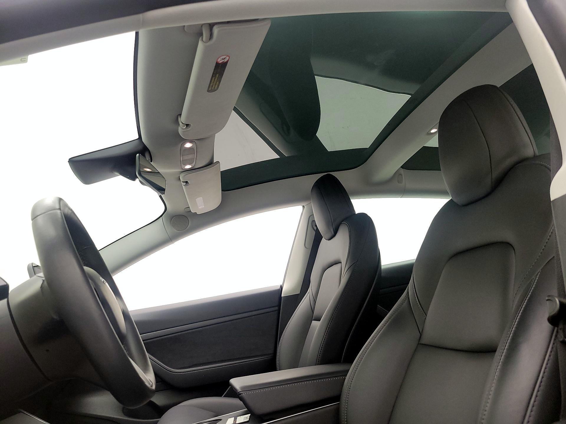 Thumbnail: 2020 Tesla Model 3 - 18