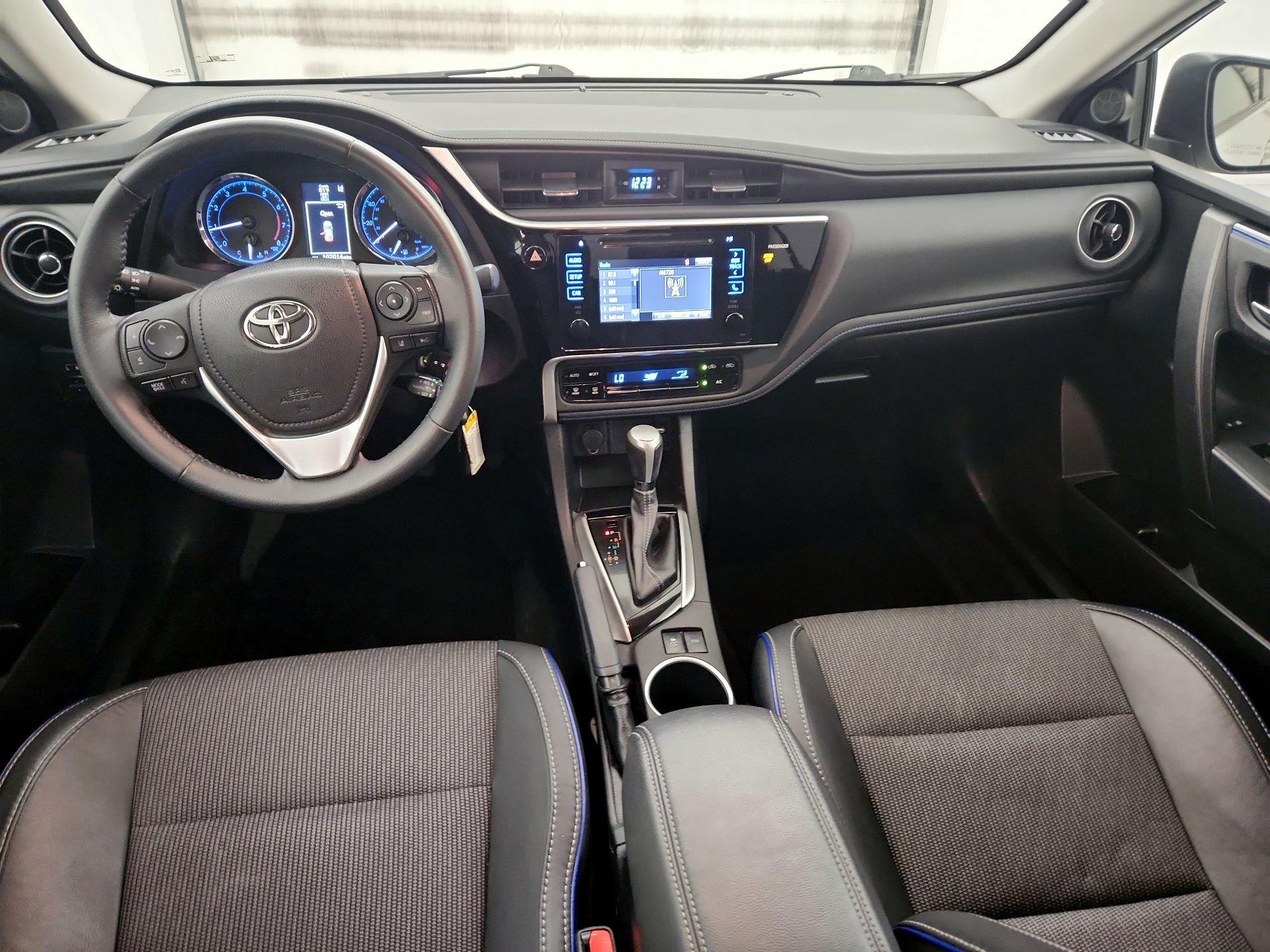 Thumbnail: 2017 Toyota Corolla - 9
